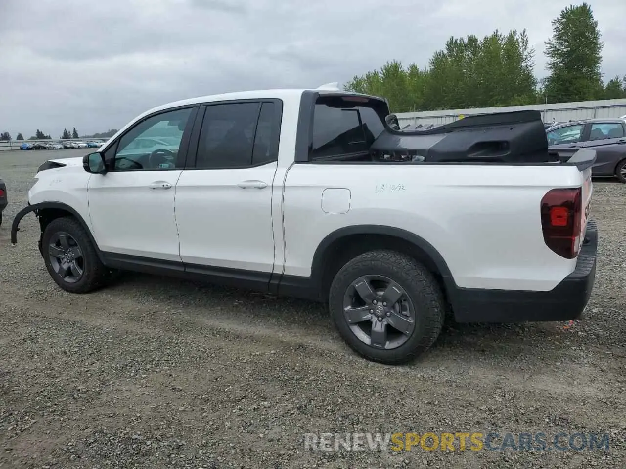 2 Photograph of a damaged car 5FPYK3F65RB009535 HONDA RIDGELINE 2024