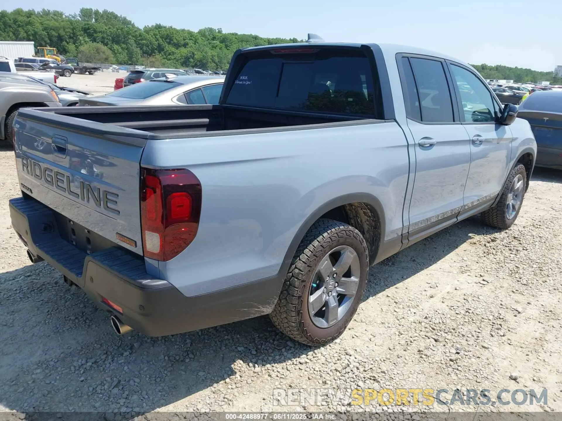 4 Photograph of a damaged car 5FPYK3F68RB018830 HONDA RIDGELINE 2024