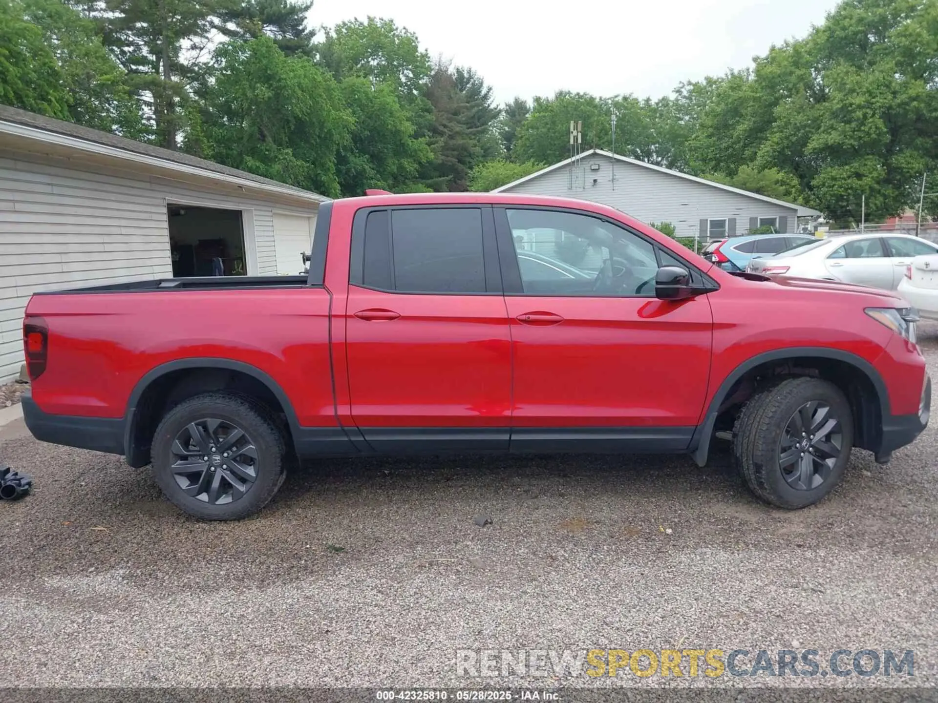 14 Photograph of a damaged car 5FPYK3F18SB007238 HONDA RIDGELINE 2025