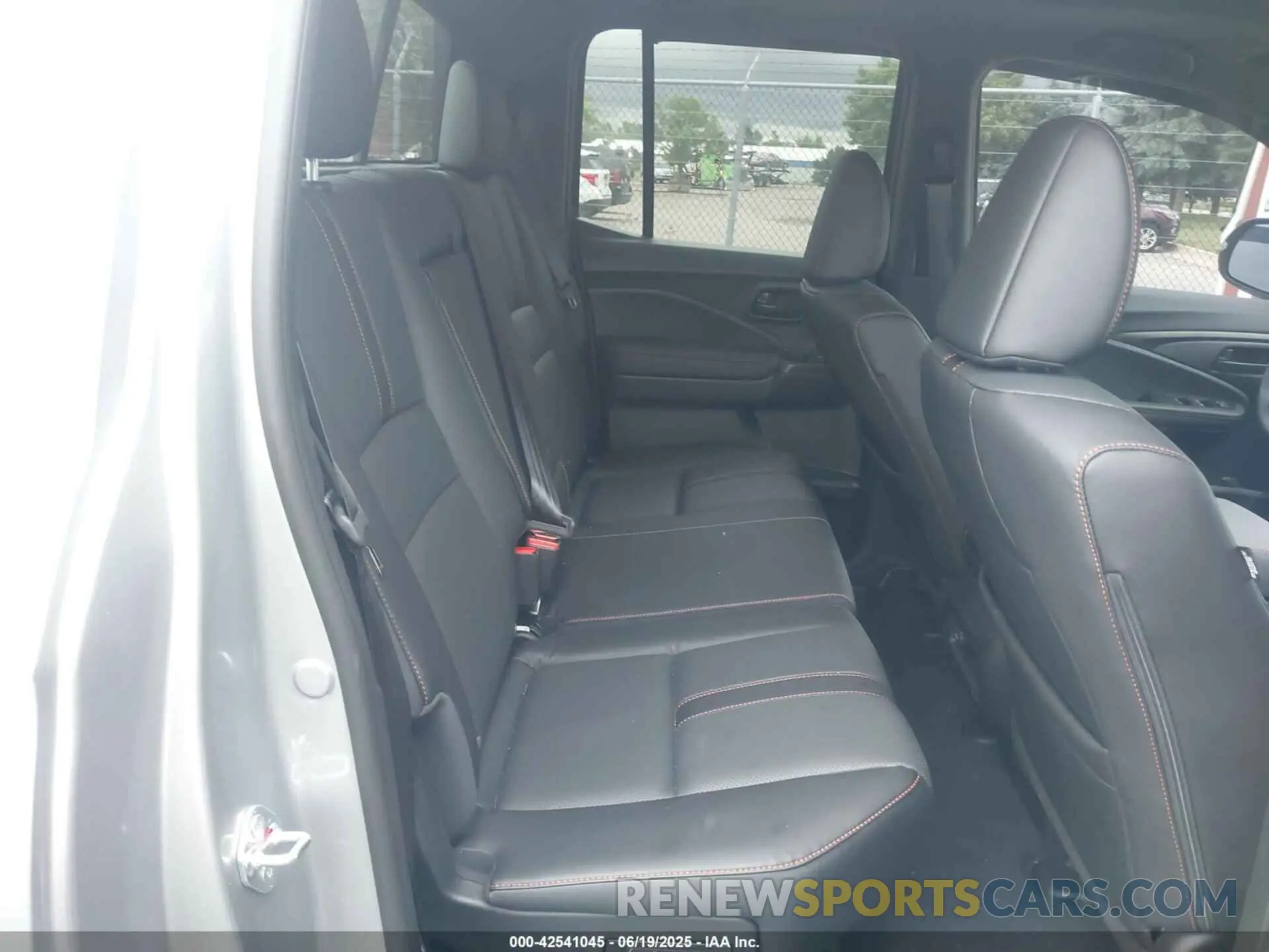 8 Фотография поврежденного автомобиля 5FPYK3F68SB017165 HONDA RIDGELINE 2025