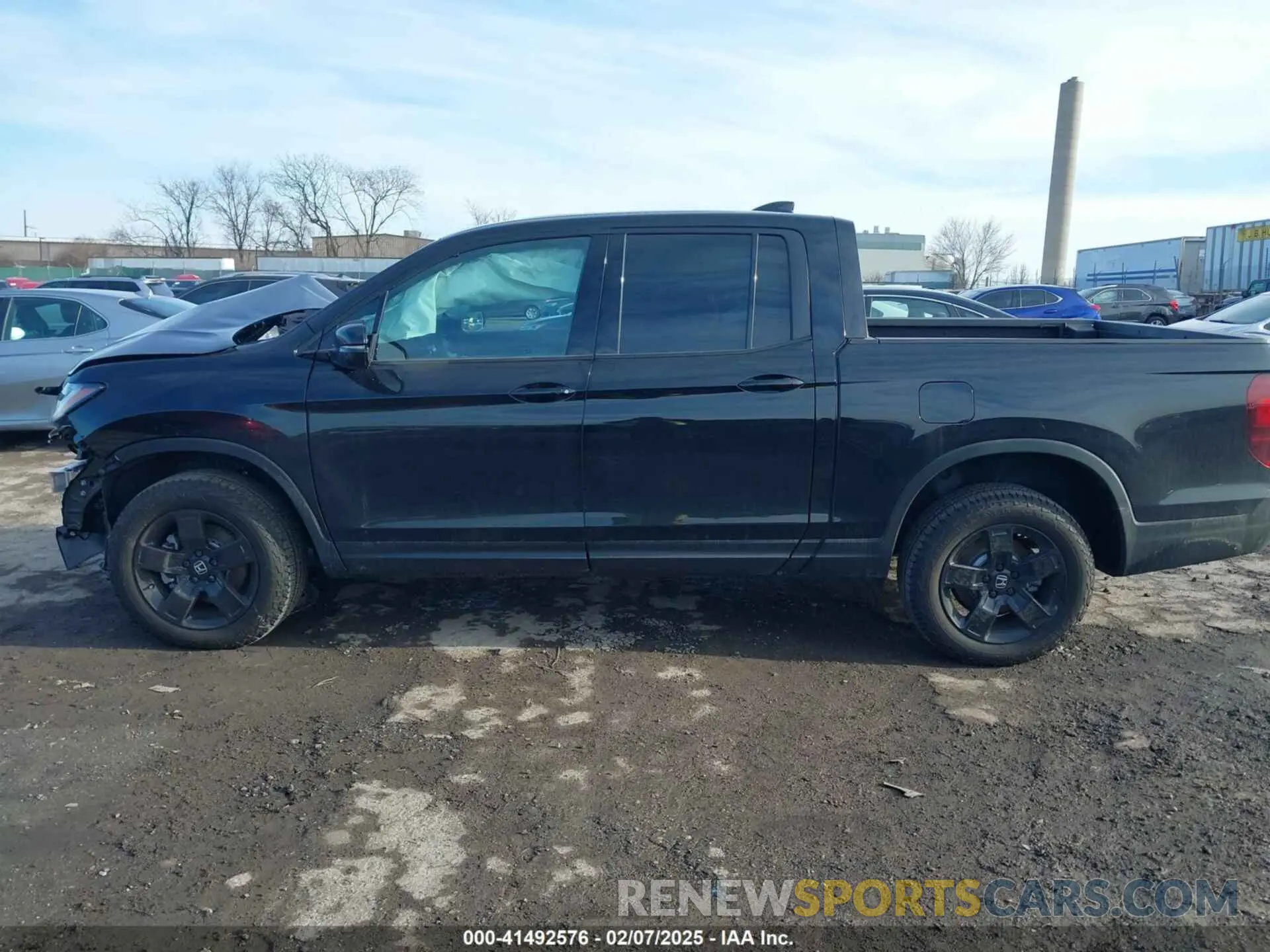 14 Photograph of a damaged car 5FPYK3F82SB007717 HONDA RIDGELINE 2025