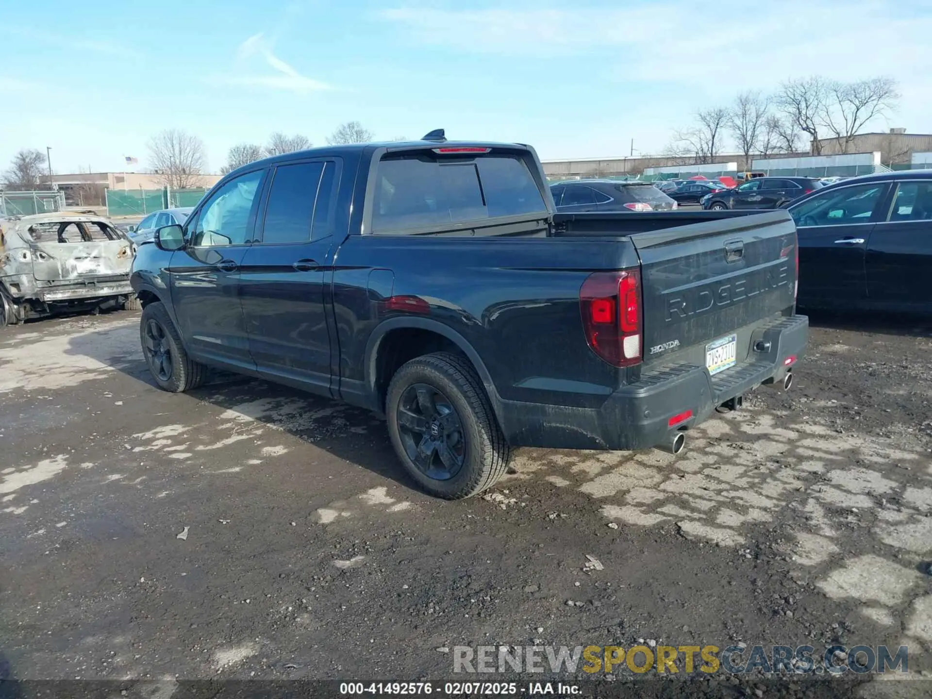 3 Photograph of a damaged car 5FPYK3F82SB007717 HONDA RIDGELINE 2025
