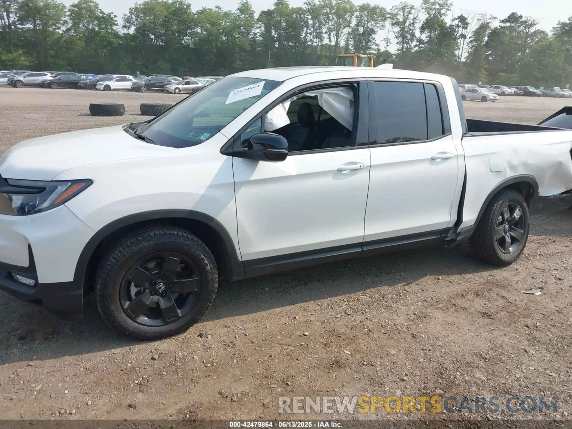 14 Photograph of a damaged car 5FPYK3F87SB025582 HONDA RIDGELINE 2025