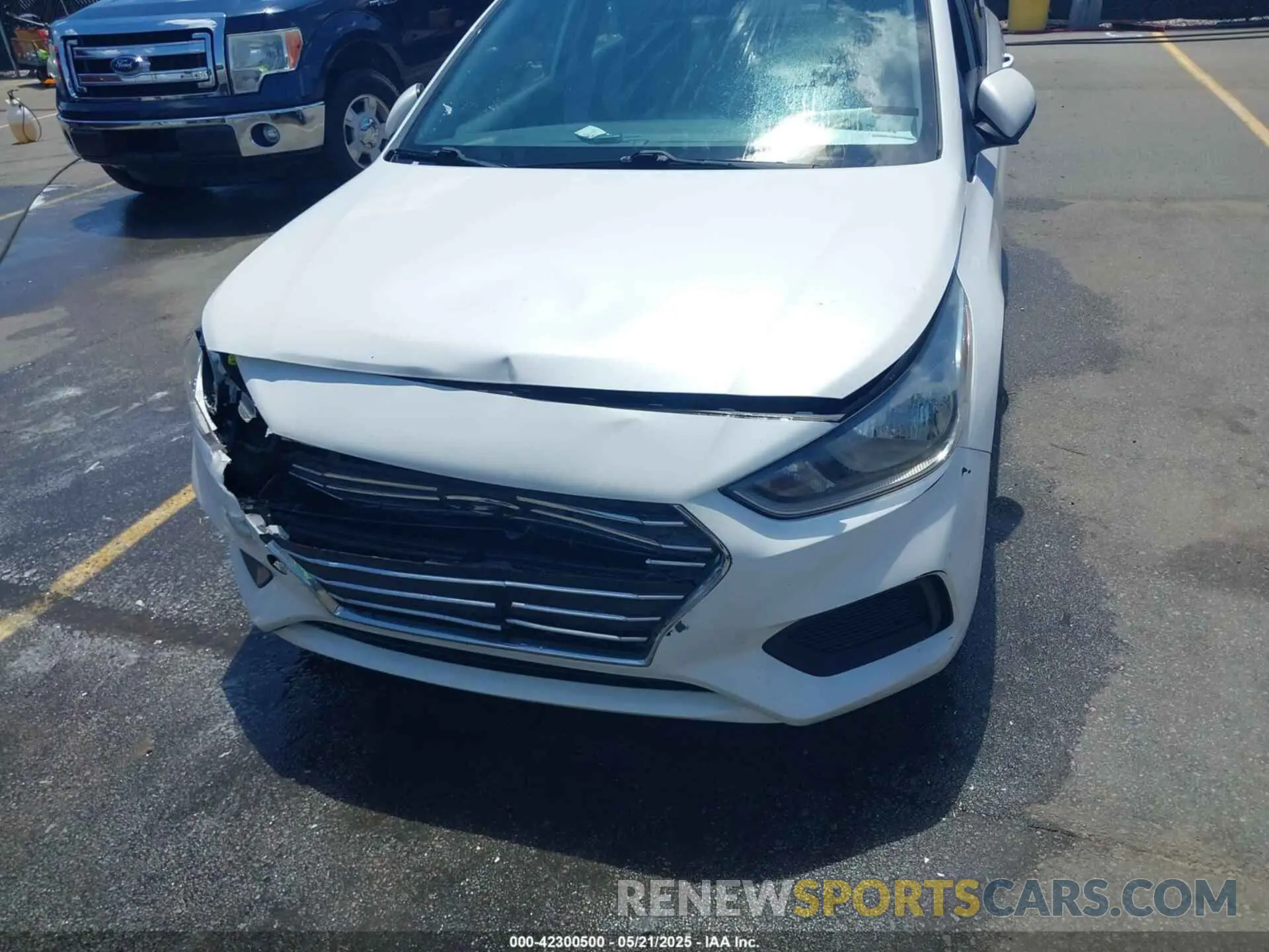 6 Photograph of a damaged car 3KPC24A30KE058062 HYUNDAI ACCENT 2019