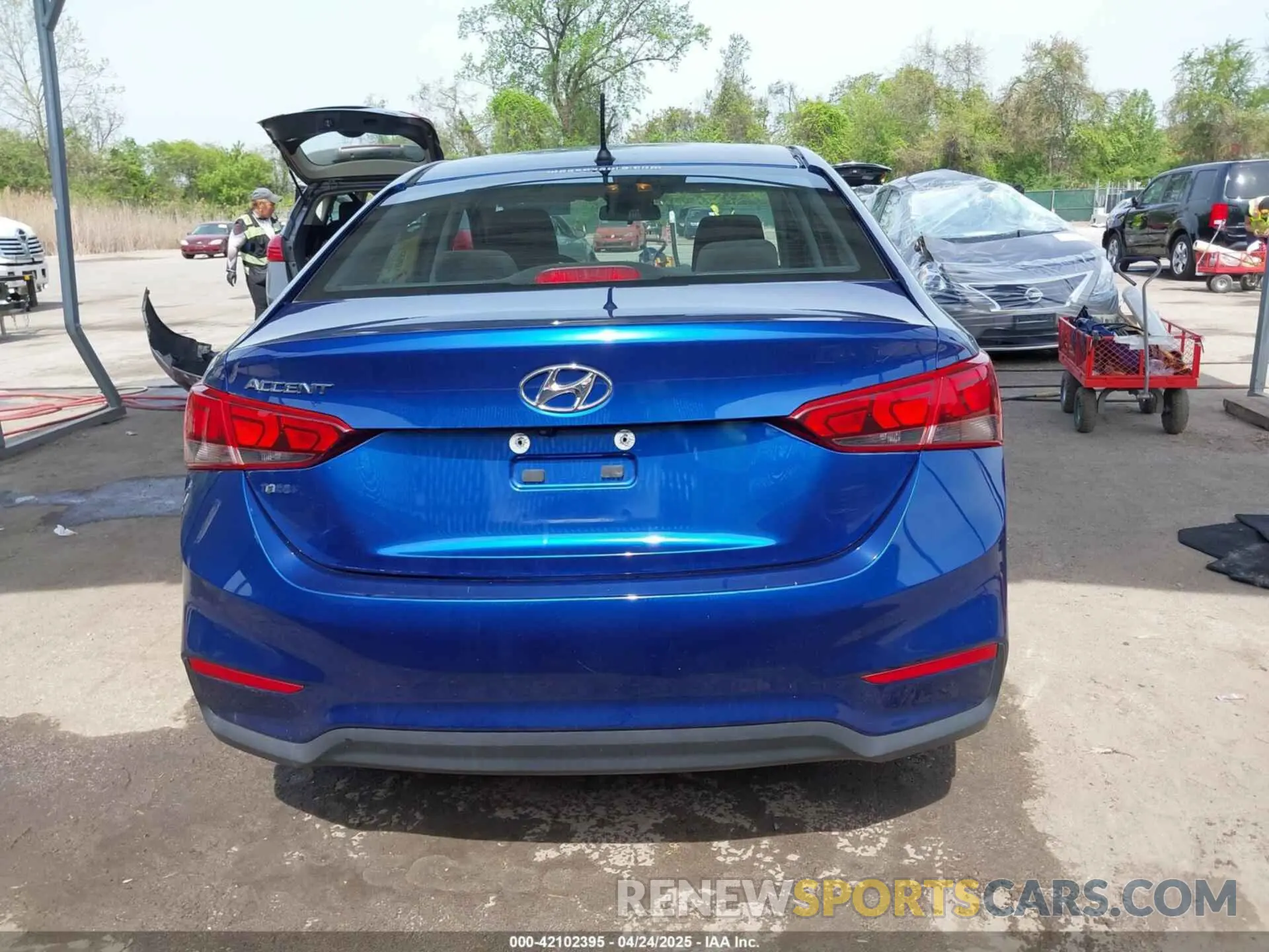 16 Photograph of a damaged car 3KPC24A30KE070857 HYUNDAI ACCENT 2019