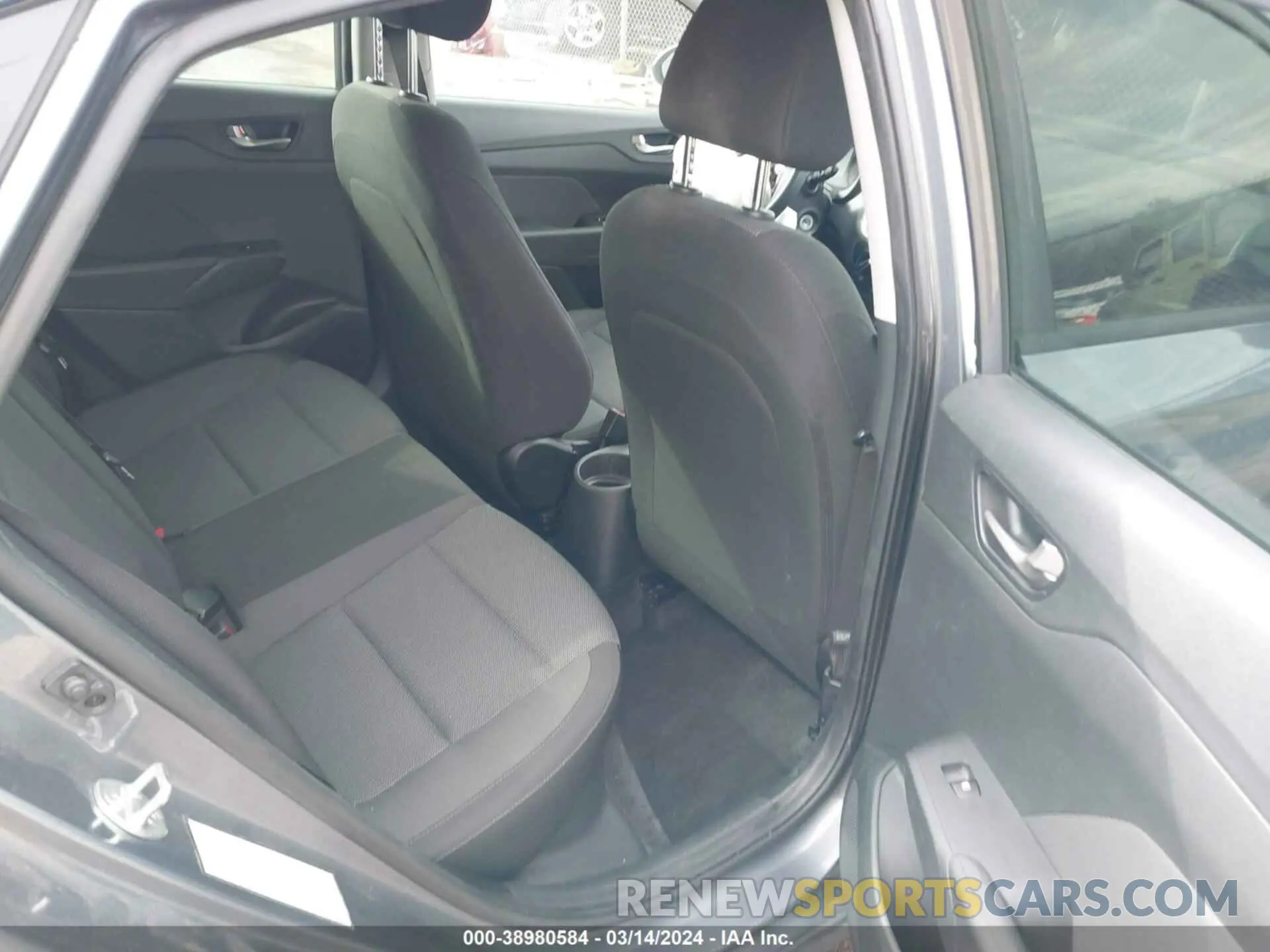 8 Photograph of a damaged car 3KPC24A31KE064095 HYUNDAI ACCENT 2019