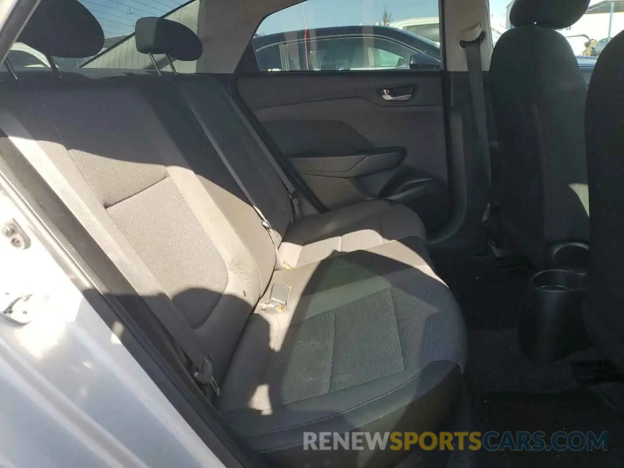 10 Photograph of a damaged car 3KPC24A31KE084816 HYUNDAI ACCENT 2019