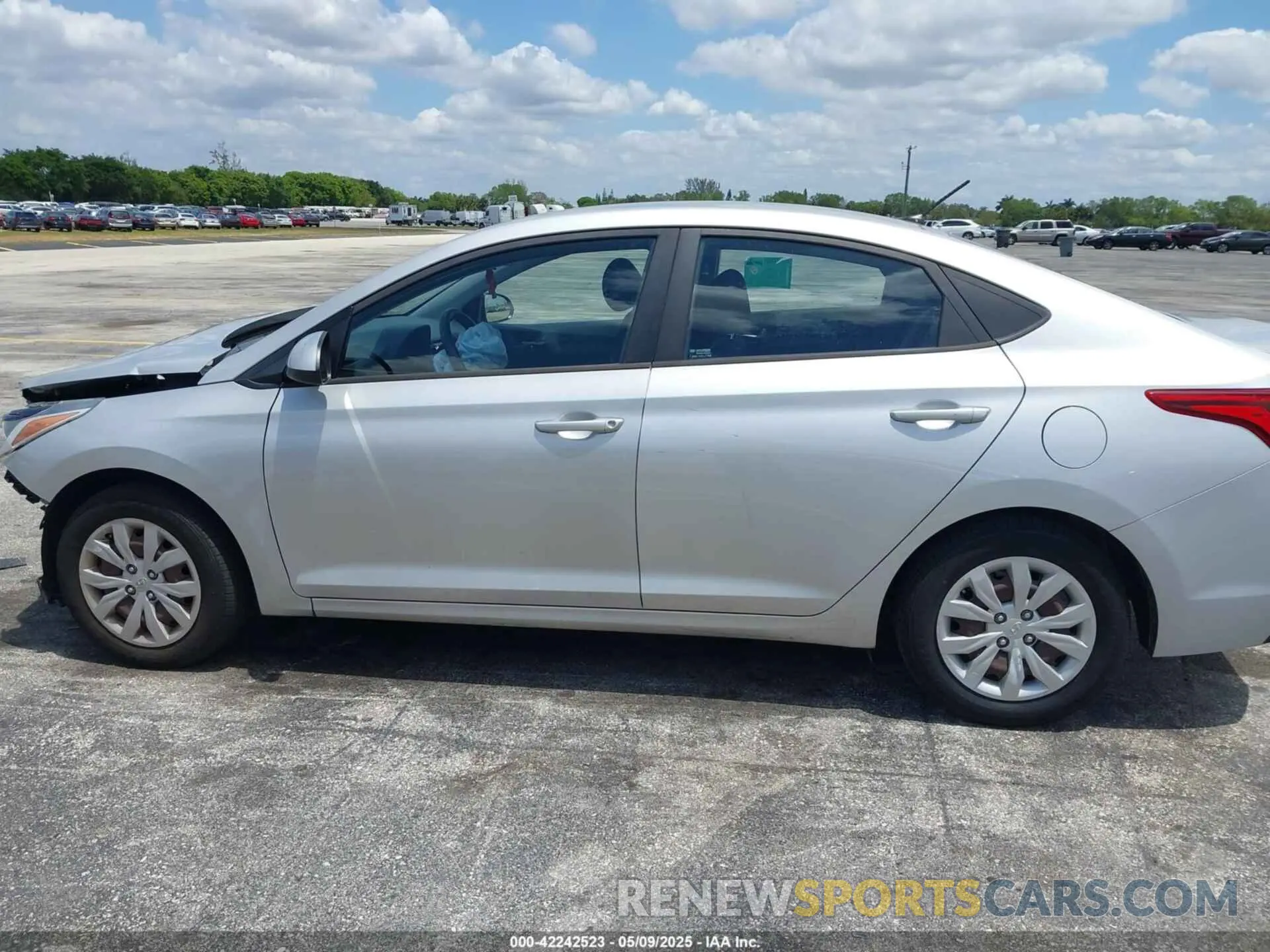 15 Photograph of a damaged car 3KPC24A32KE057947 HYUNDAI ACCENT 2019