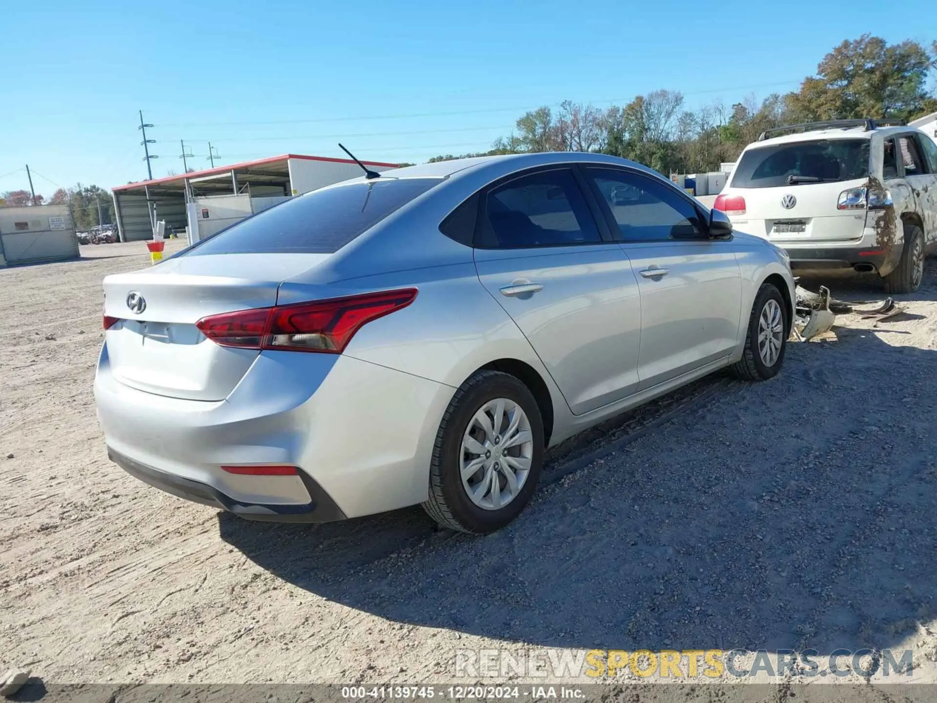 4 Фотография поврежденного автомобиля 3KPC24A32KE059777 HYUNDAI ACCENT 2019