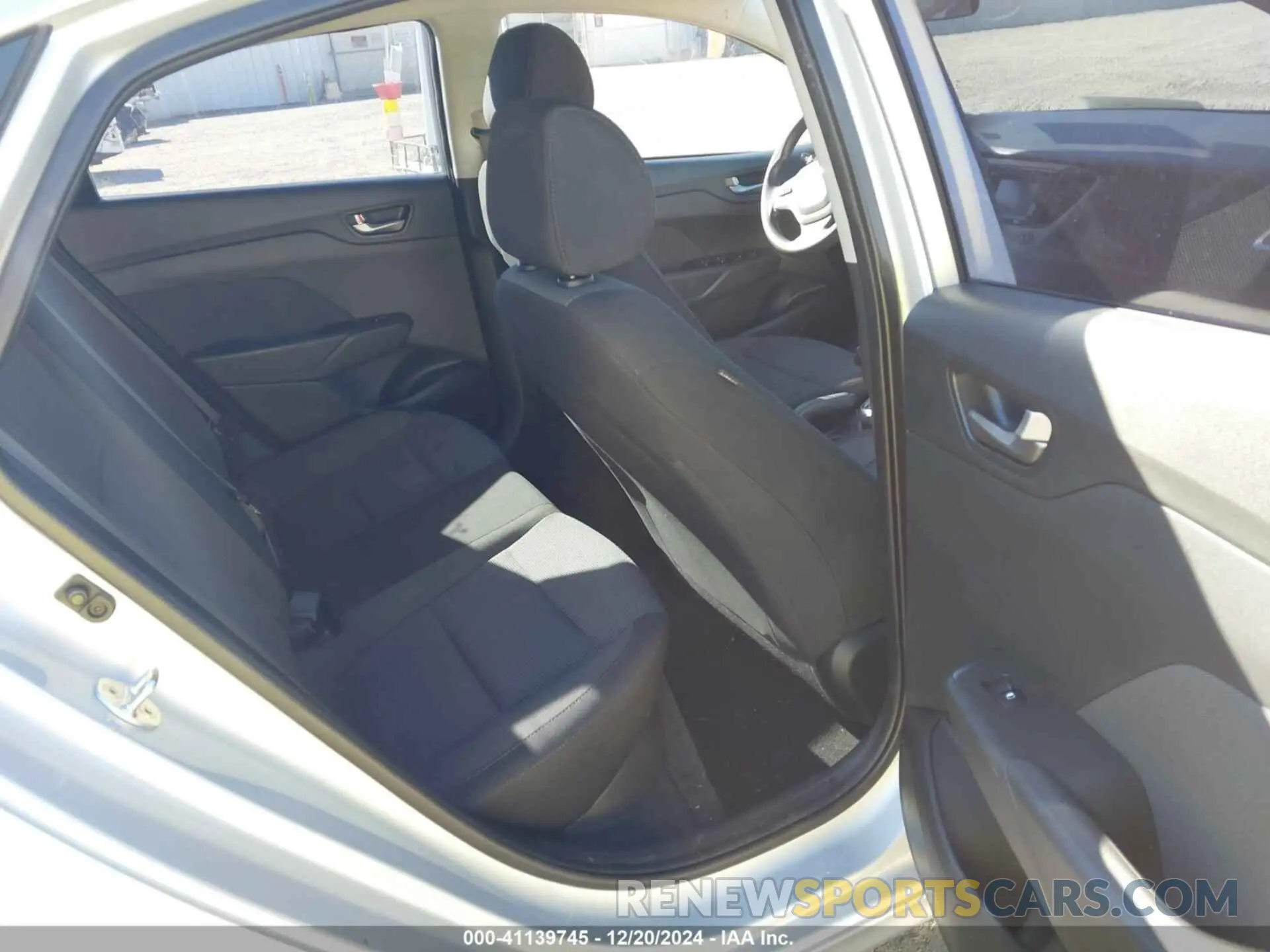 8 Фотография поврежденного автомобиля 3KPC24A32KE059777 HYUNDAI ACCENT 2019