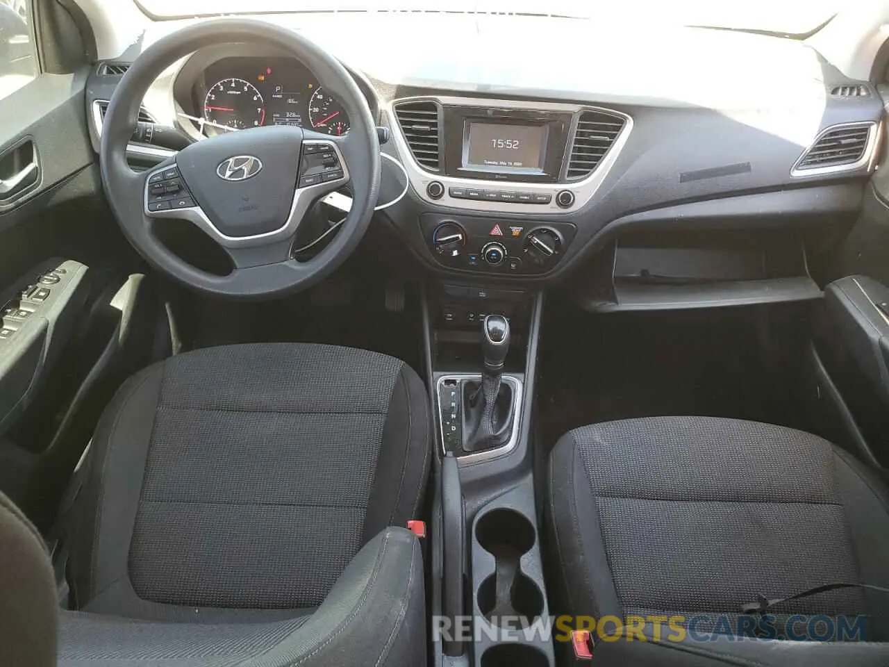 8 Photograph of a damaged car 3KPC24A32KE061965 HYUNDAI ACCENT 2019
