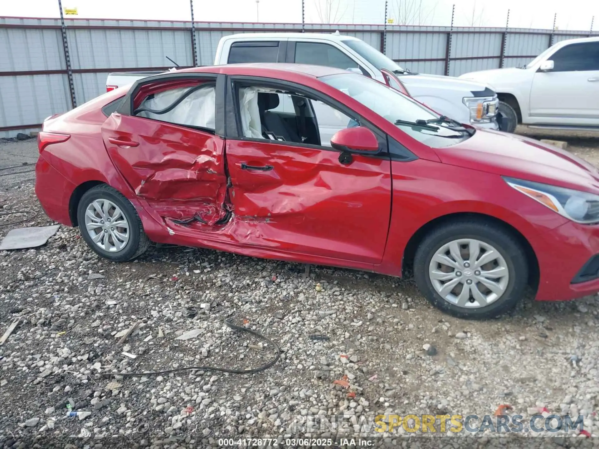 6 Photograph of a damaged car 3KPC24A33KE069198 HYUNDAI ACCENT 2019