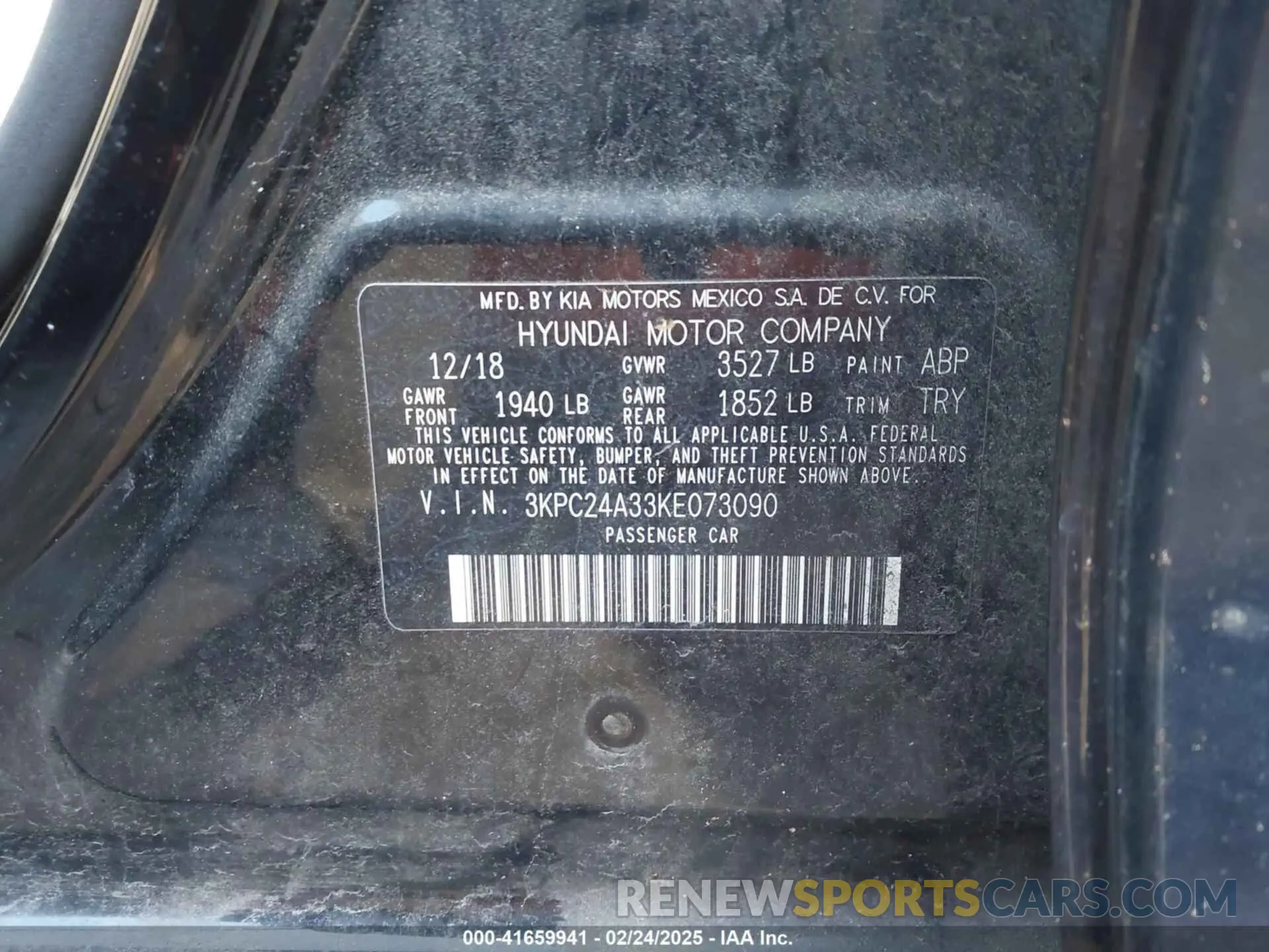9 Photograph of a damaged car 3KPC24A33KE073090 HYUNDAI ACCENT 2019