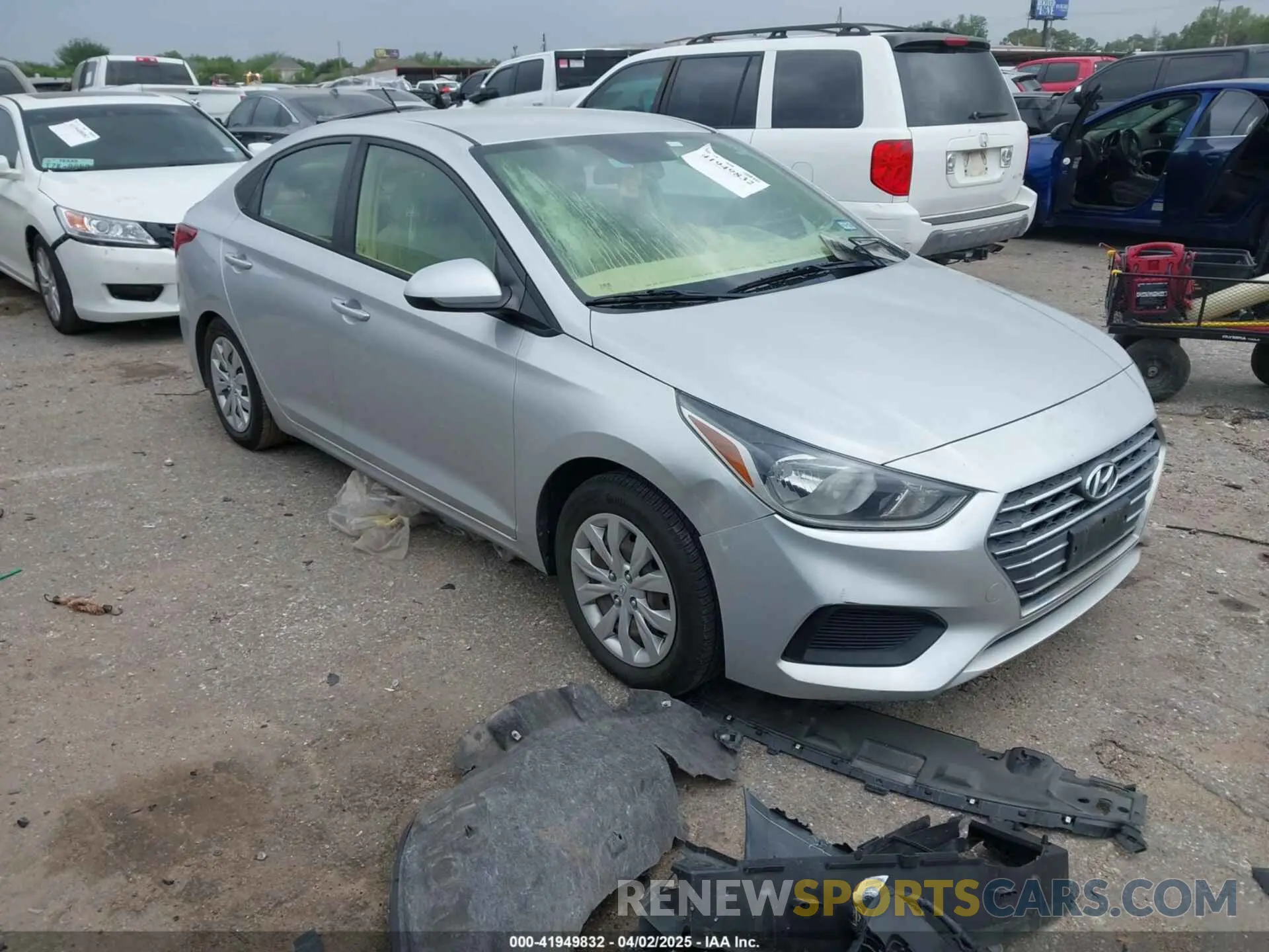 1 Photograph of a damaged car 3KPC24A33KE073722 HYUNDAI ACCENT 2019