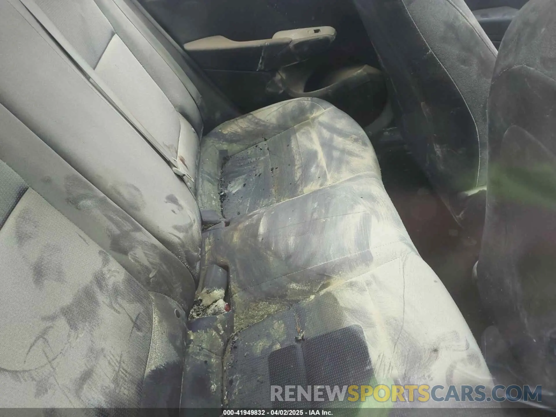 8 Photograph of a damaged car 3KPC24A33KE073722 HYUNDAI ACCENT 2019