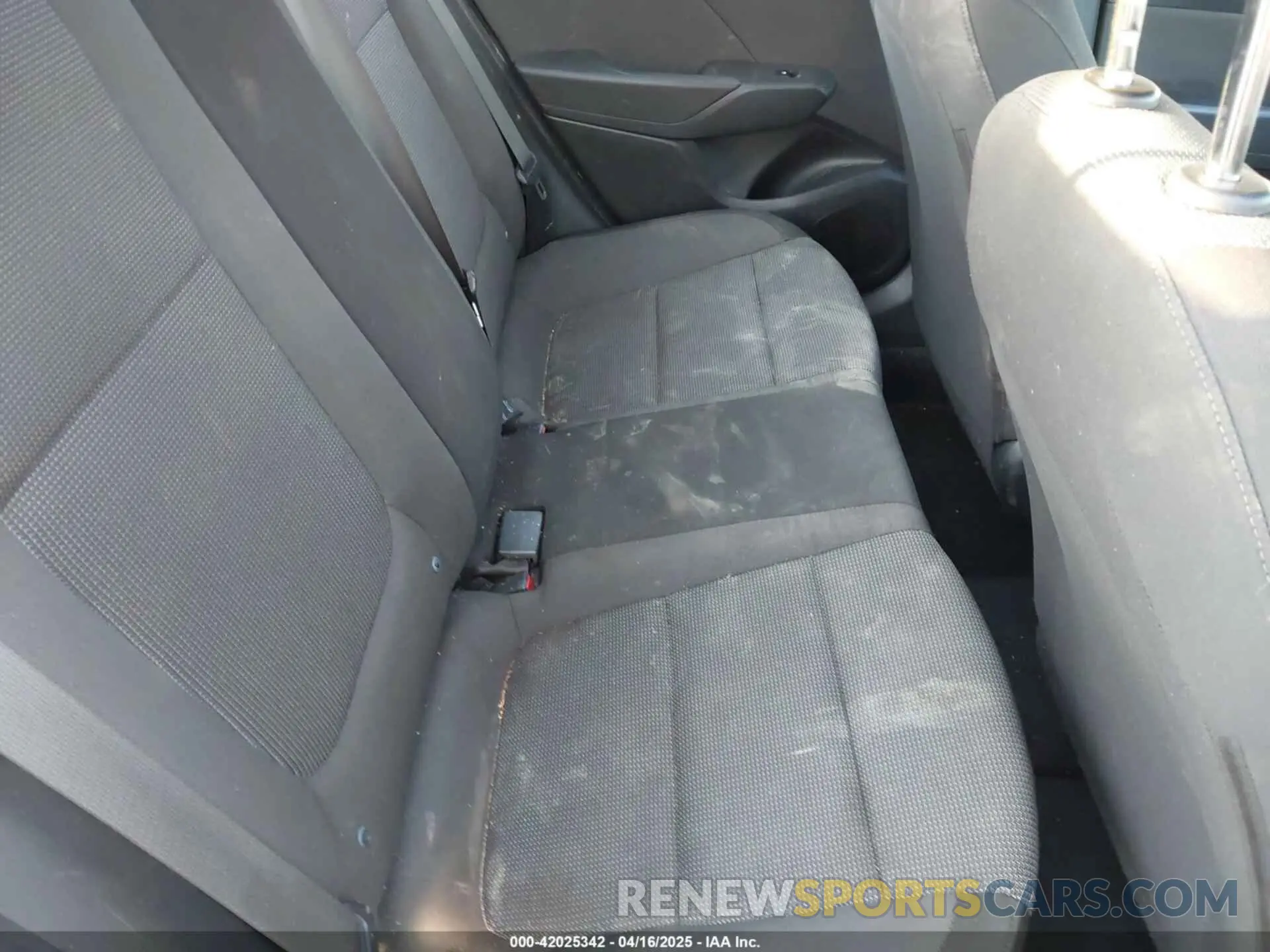 8 Фотография поврежденного автомобиля 3KPC24A33KE077656 HYUNDAI ACCENT 2019
