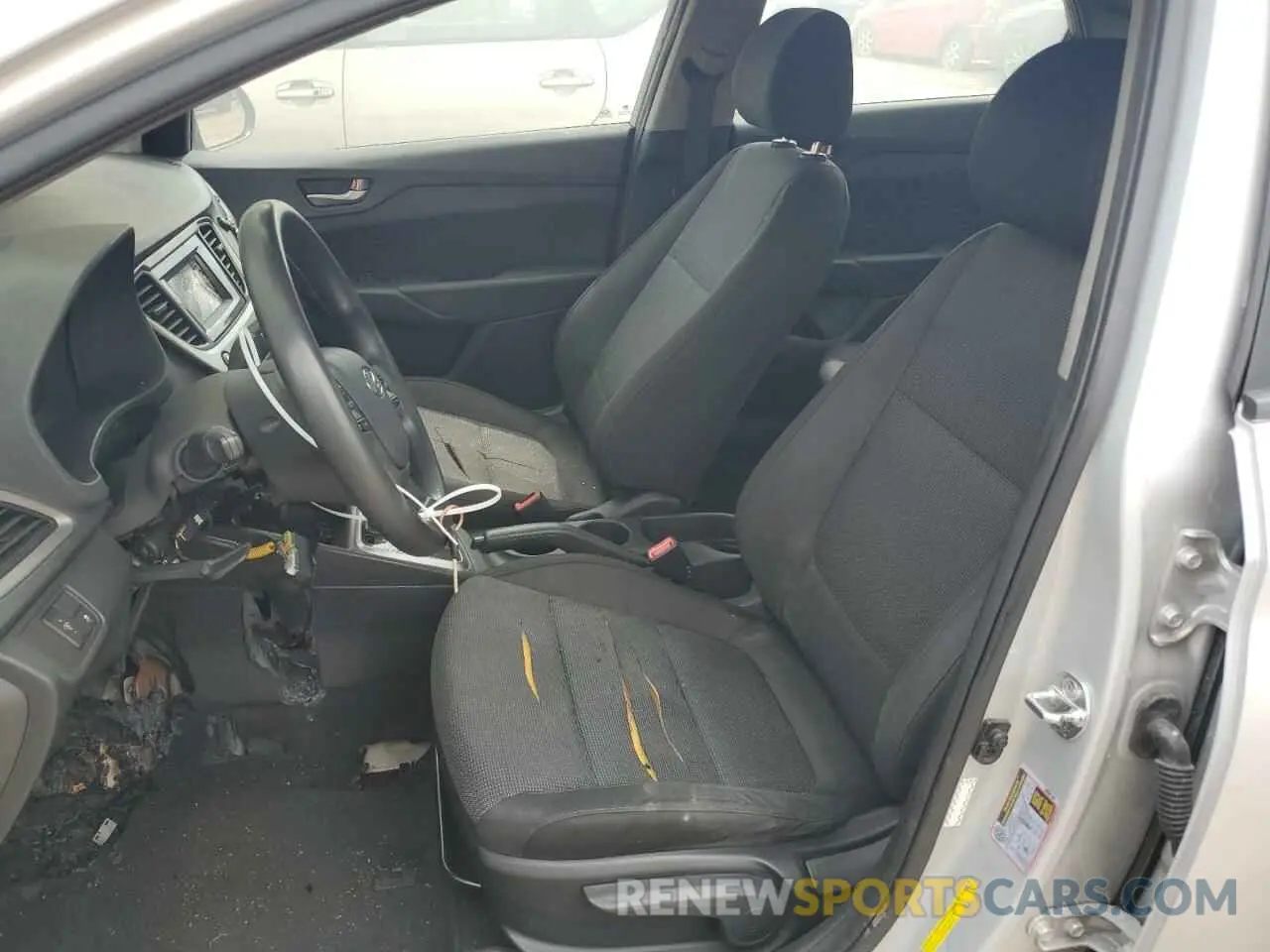 7 Photograph of a damaged car 3KPC24A33KE084235 HYUNDAI ACCENT 2019