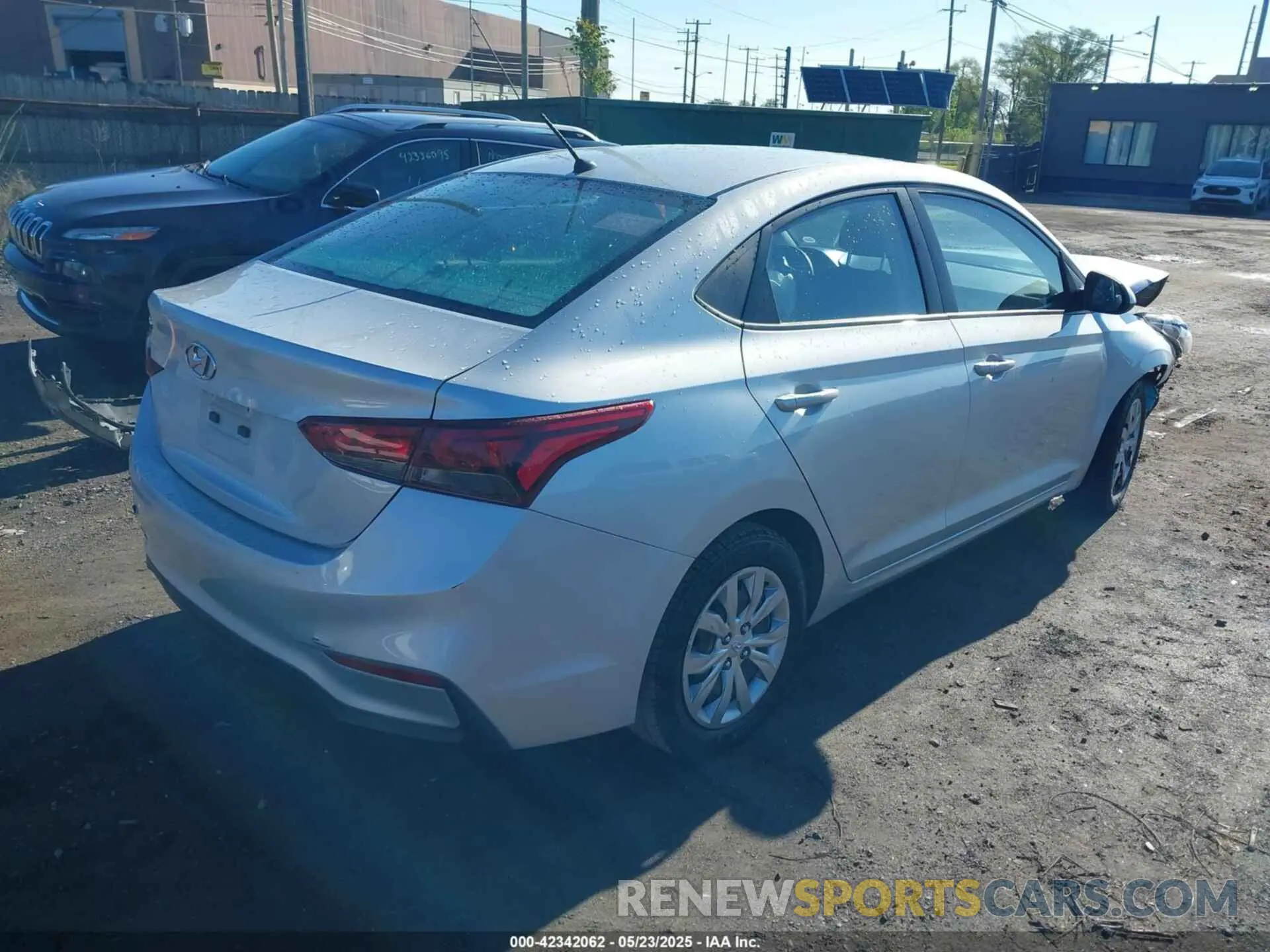 4 Photograph of a damaged car 3KPC24A34KE043001 HYUNDAI ACCENT 2019