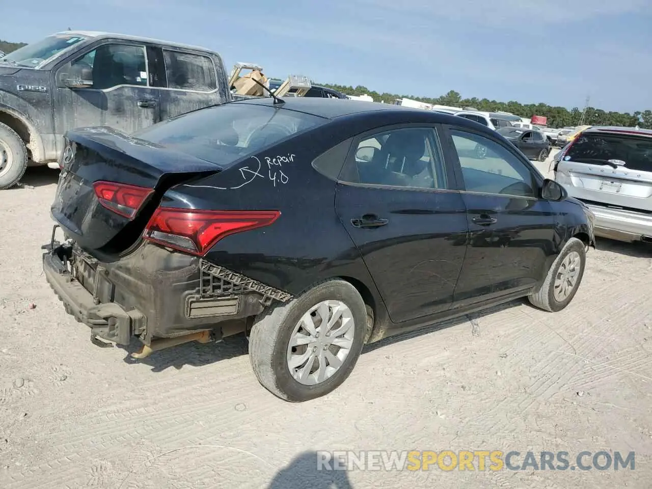 3 Photograph of a damaged car 3KPC24A34KE057027 HYUNDAI ACCENT 2019