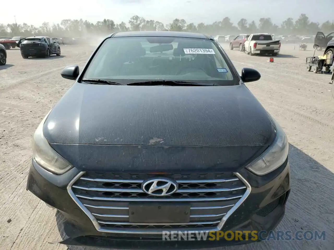 5 Photograph of a damaged car 3KPC24A34KE057027 HYUNDAI ACCENT 2019