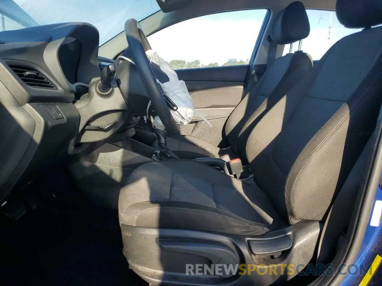7 Photograph of a damaged car 3KPC24A34KE068190 HYUNDAI ACCENT 2019