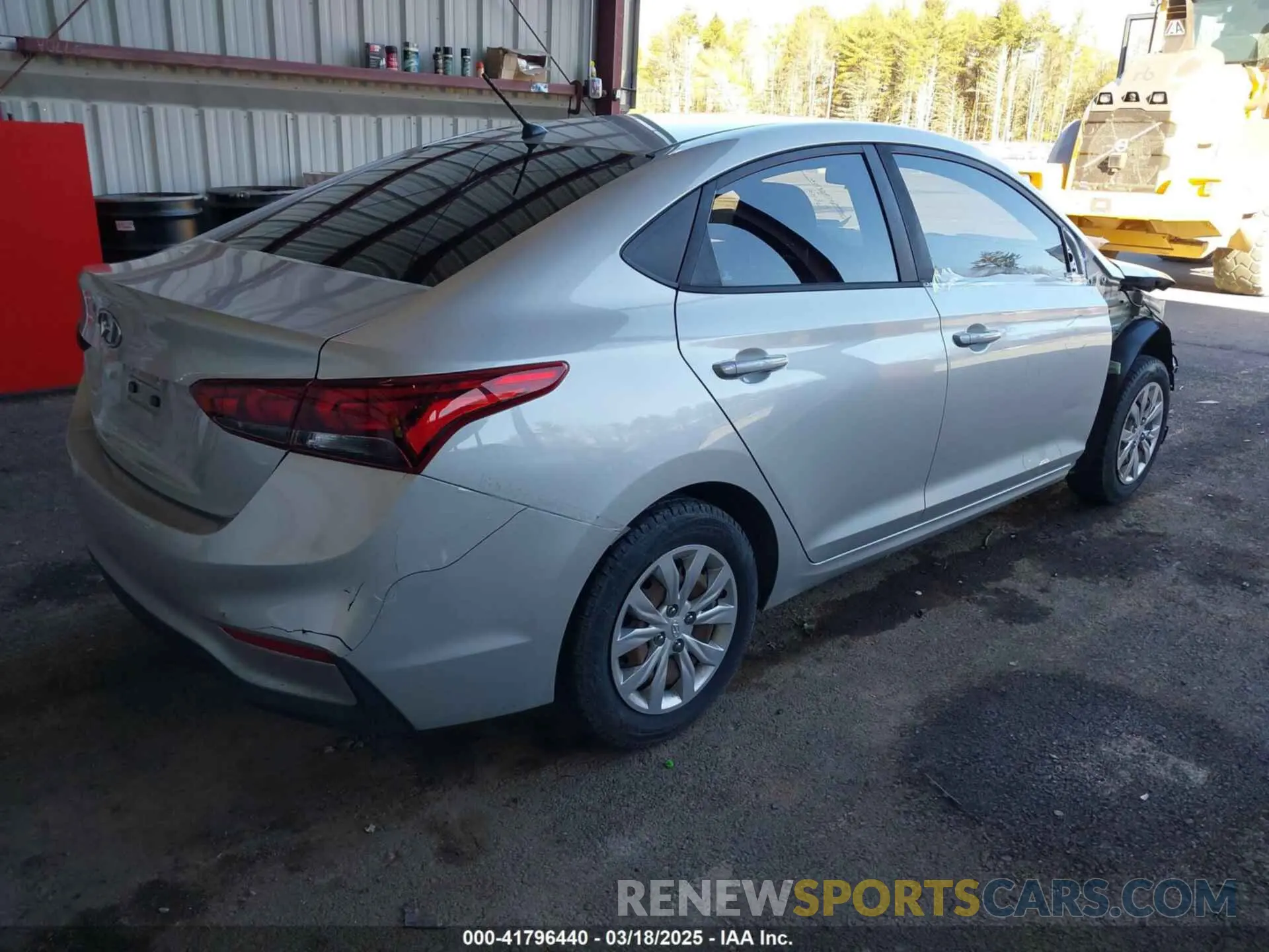 4 Фотография поврежденного автомобиля 3KPC24A34KE088438 HYUNDAI ACCENT 2019
