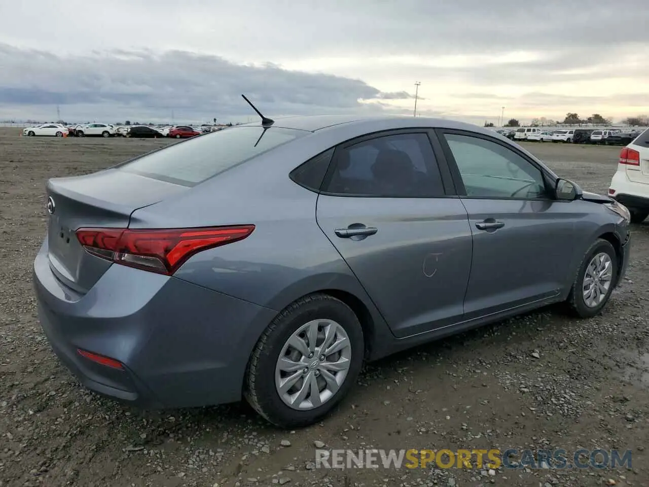 3 Фотография поврежденного автомобиля 3KPC24A35KE040978 HYUNDAI ACCENT 2019