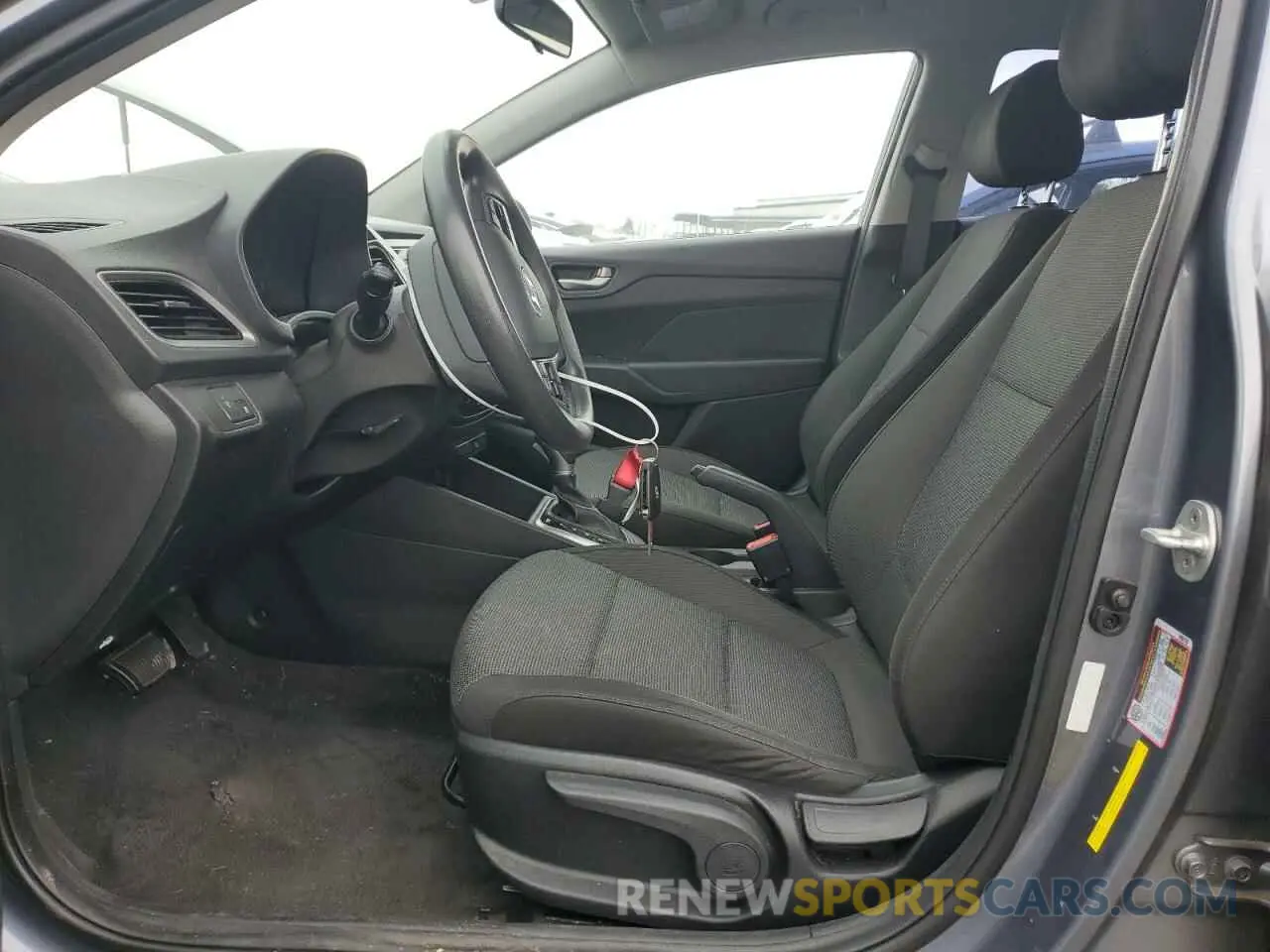 7 Фотография поврежденного автомобиля 3KPC24A35KE040978 HYUNDAI ACCENT 2019