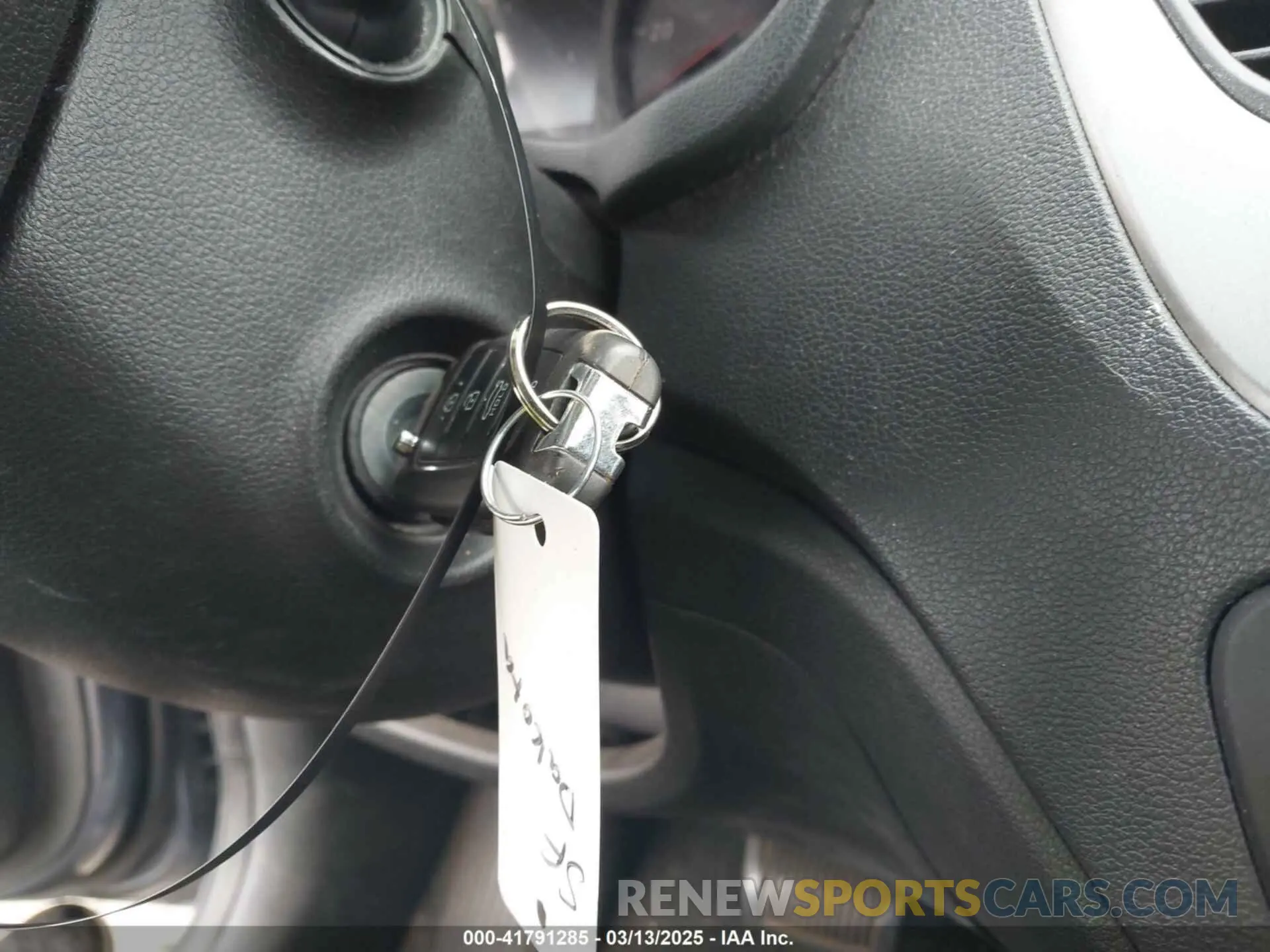 11 Фотография поврежденного автомобиля 3KPC24A35KE063726 HYUNDAI ACCENT 2019