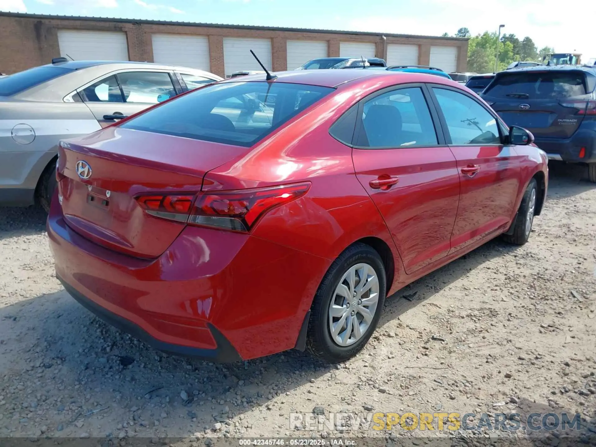 4 Фотография поврежденного автомобиля 3KPC24A35KE064617 HYUNDAI ACCENT 2019