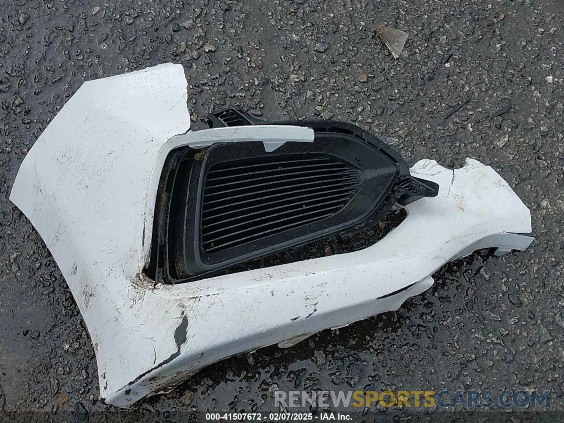 12 Photograph of a damaged car 3KPC24A35KE072913 HYUNDAI ACCENT 2019