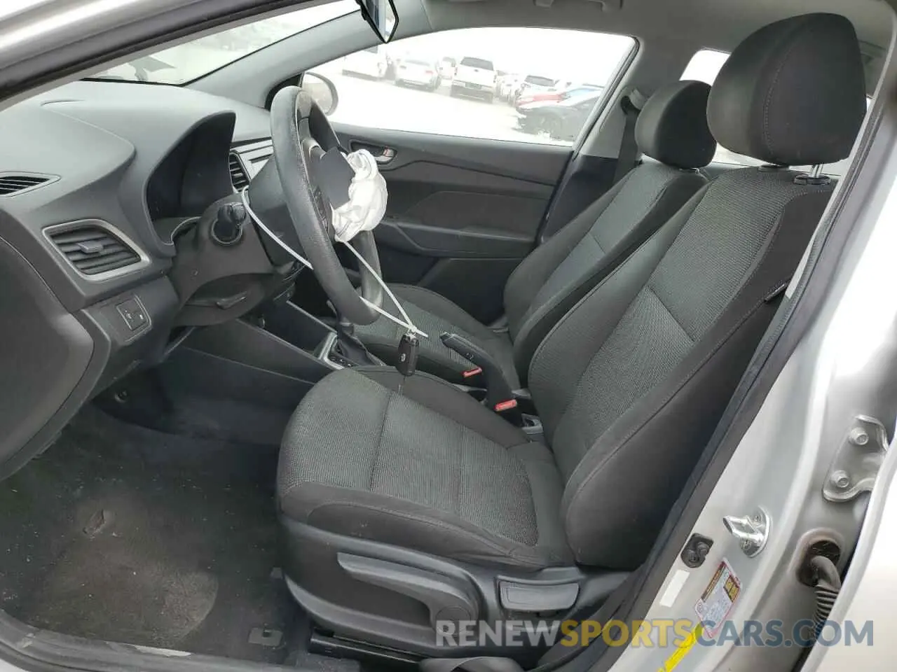 7 Фотография поврежденного автомобиля 3KPC24A35KE073687 HYUNDAI ACCENT 2019
