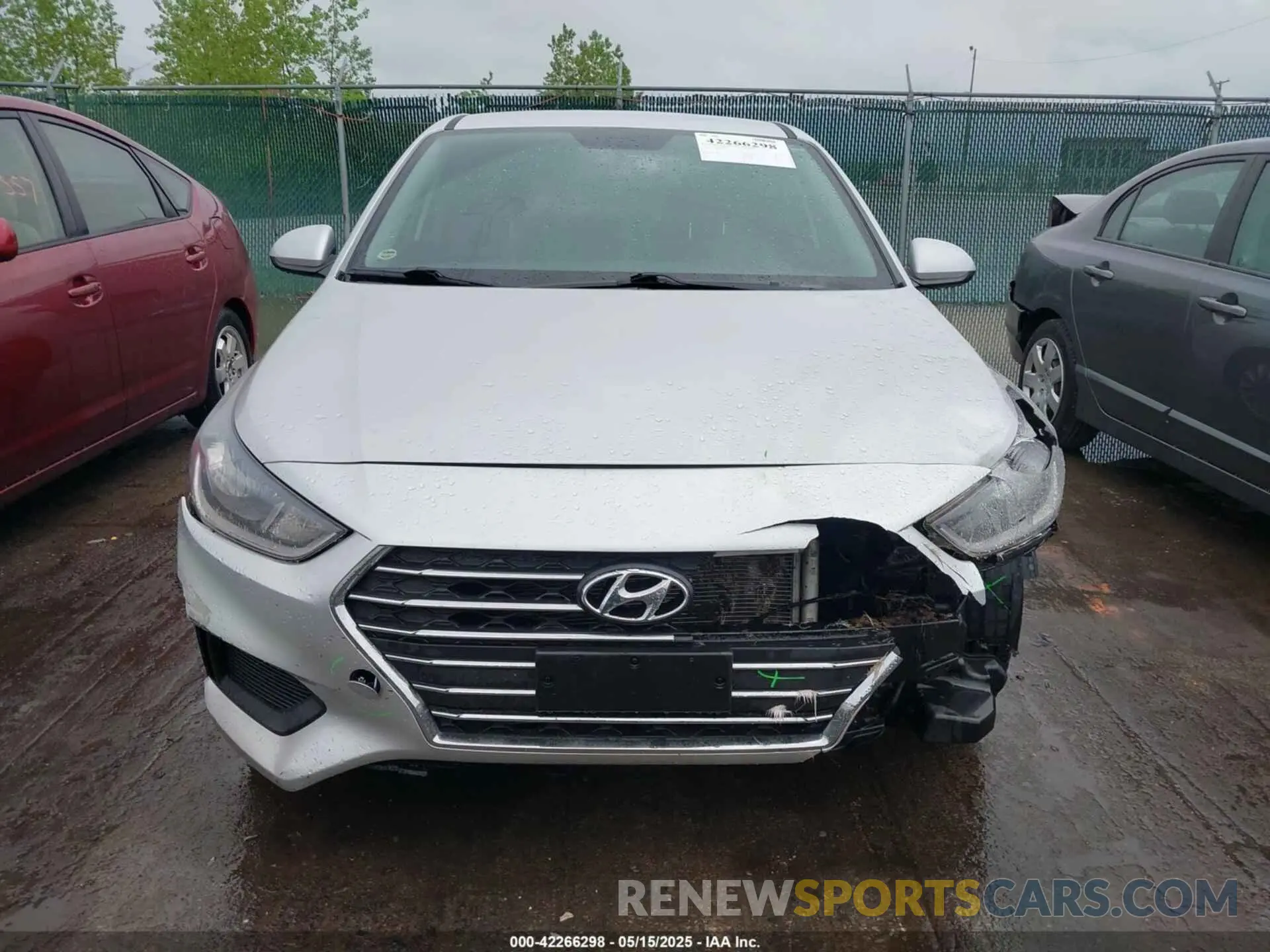 12 Photograph of a damaged car 3KPC24A36KE056459 HYUNDAI ACCENT 2019