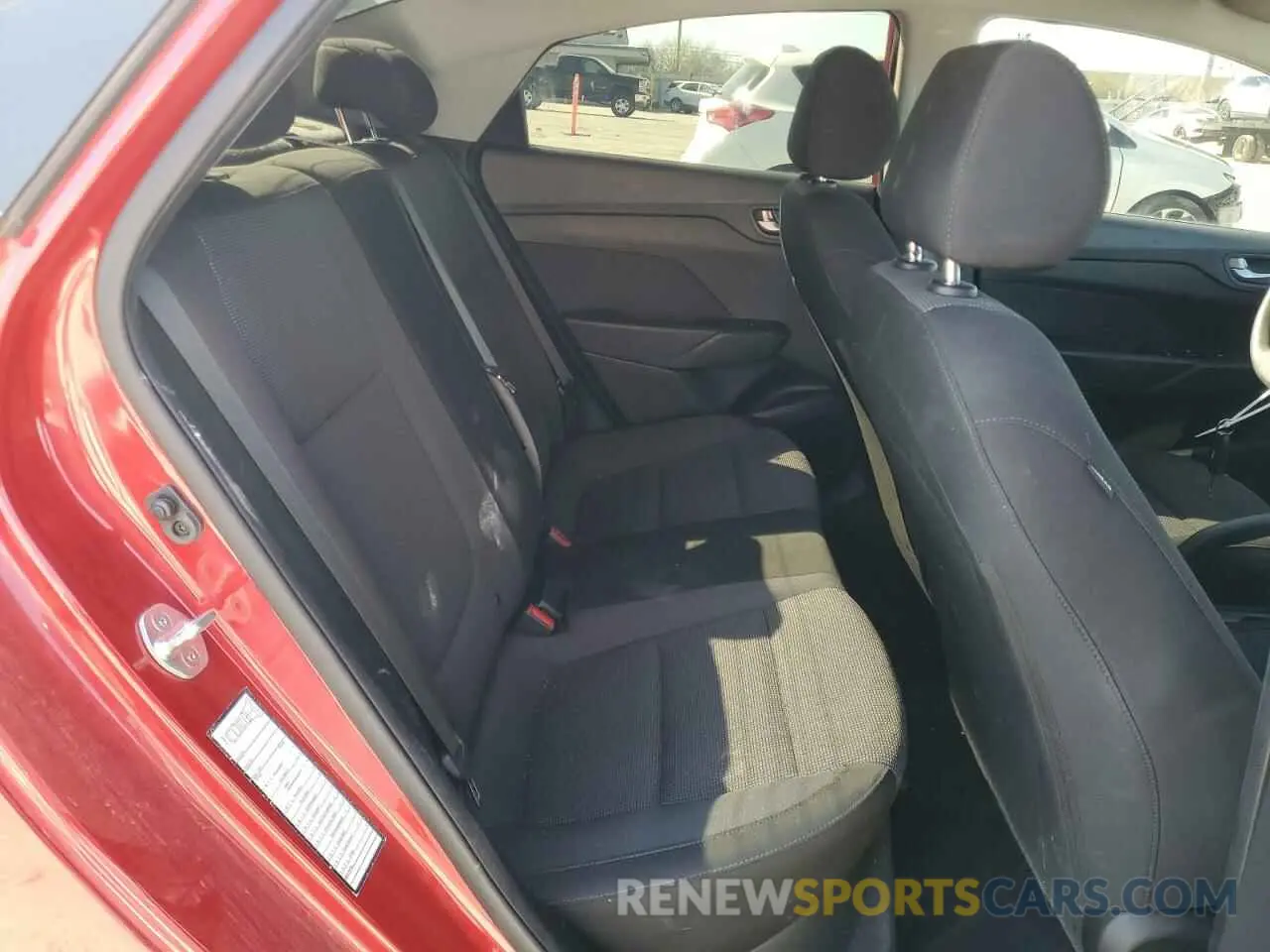 10 Photograph of a damaged car 3KPC24A36KE059734 HYUNDAI ACCENT 2019