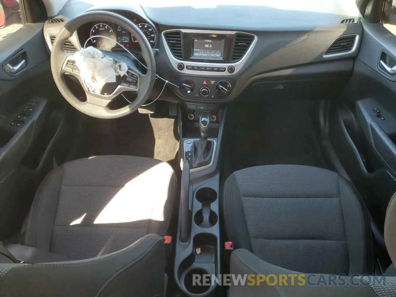 8 Photograph of a damaged car 3KPC24A36KE059734 HYUNDAI ACCENT 2019