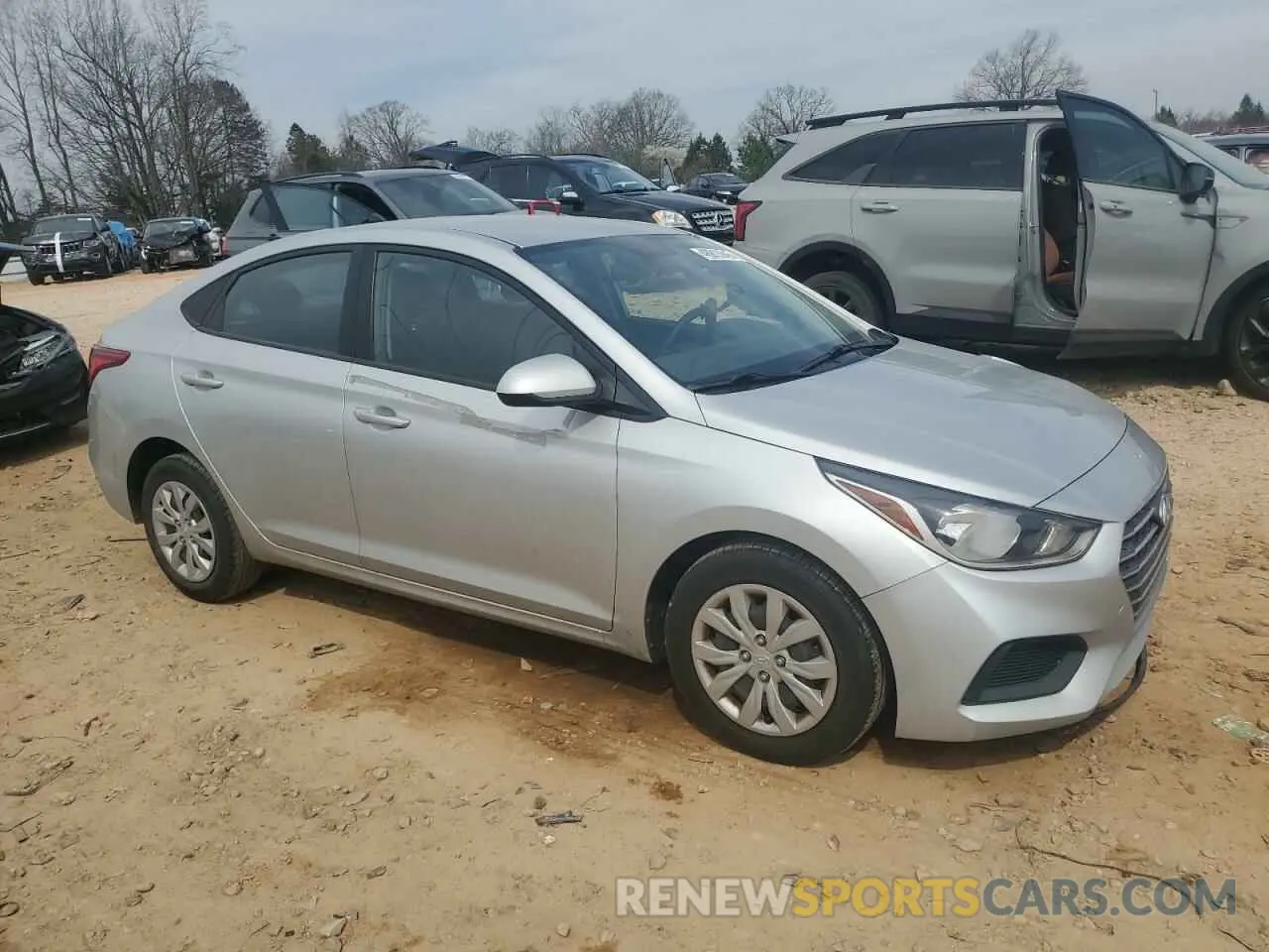 4 Photograph of a damaged car 3KPC24A36KE065095 HYUNDAI ACCENT 2019