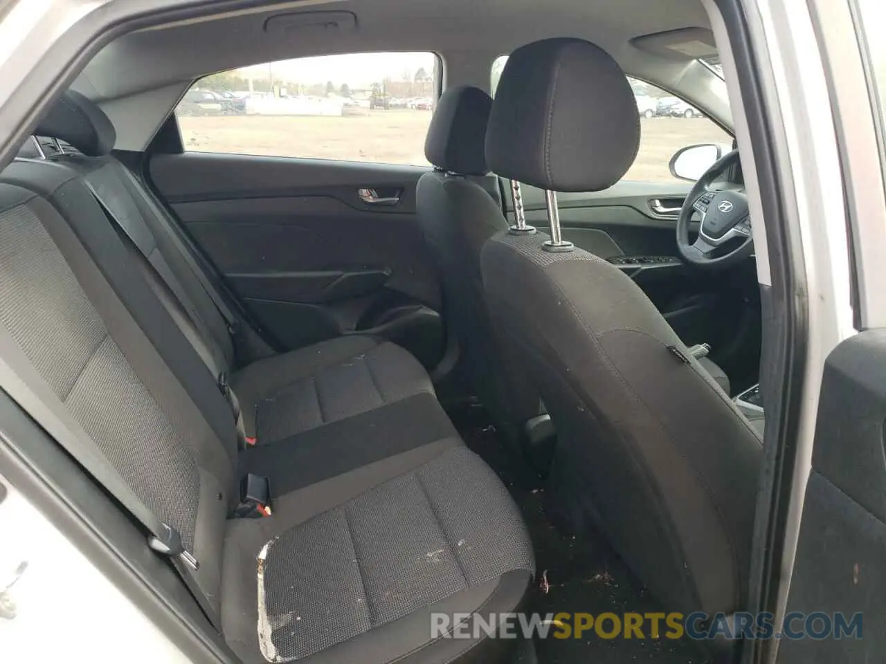 10 Photograph of a damaged car 3KPC24A36KE069941 HYUNDAI ACCENT 2019