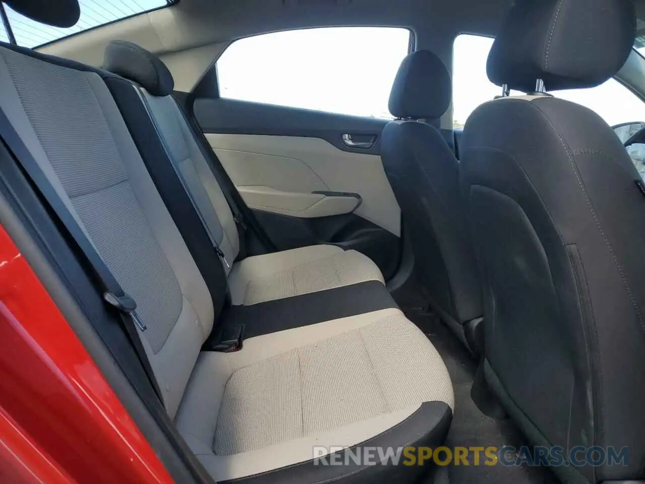 10 Photograph of a damaged car 3KPC24A36KE088473 HYUNDAI ACCENT 2019