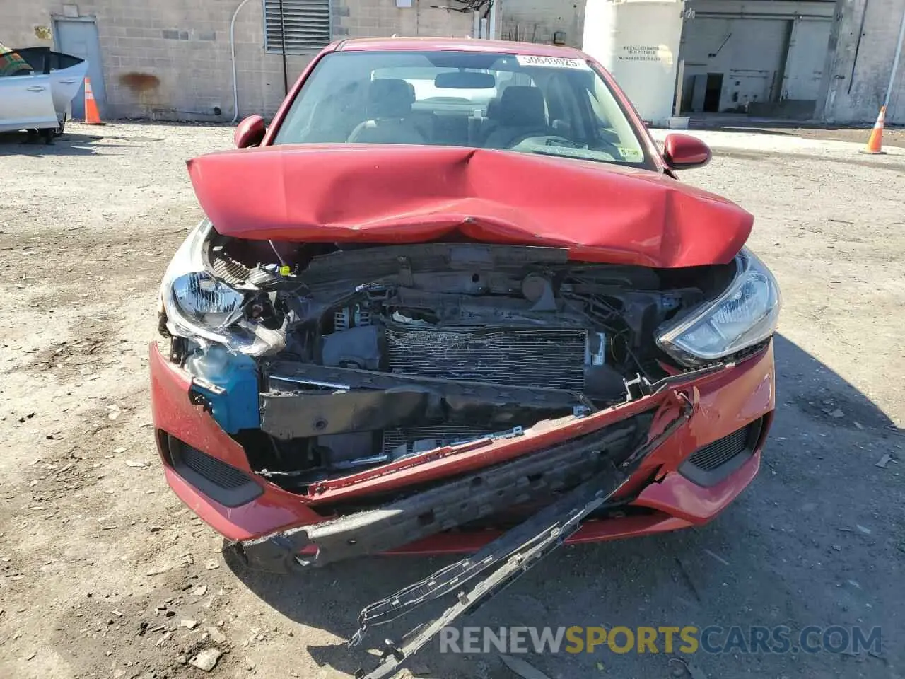 5 Photograph of a damaged car 3KPC24A36KE088473 HYUNDAI ACCENT 2019