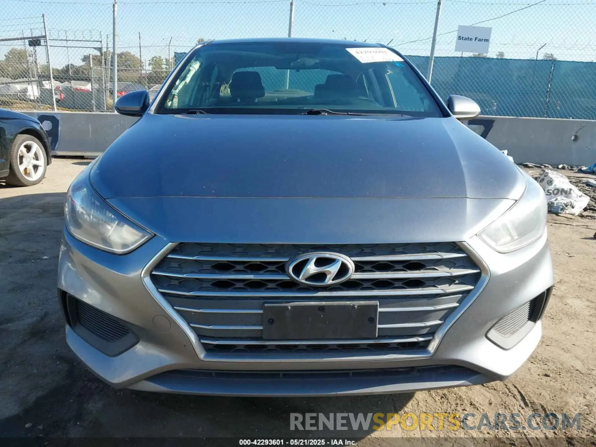 12 Фотография поврежденного автомобиля 3KPC24A37KE063033 HYUNDAI ACCENT 2019