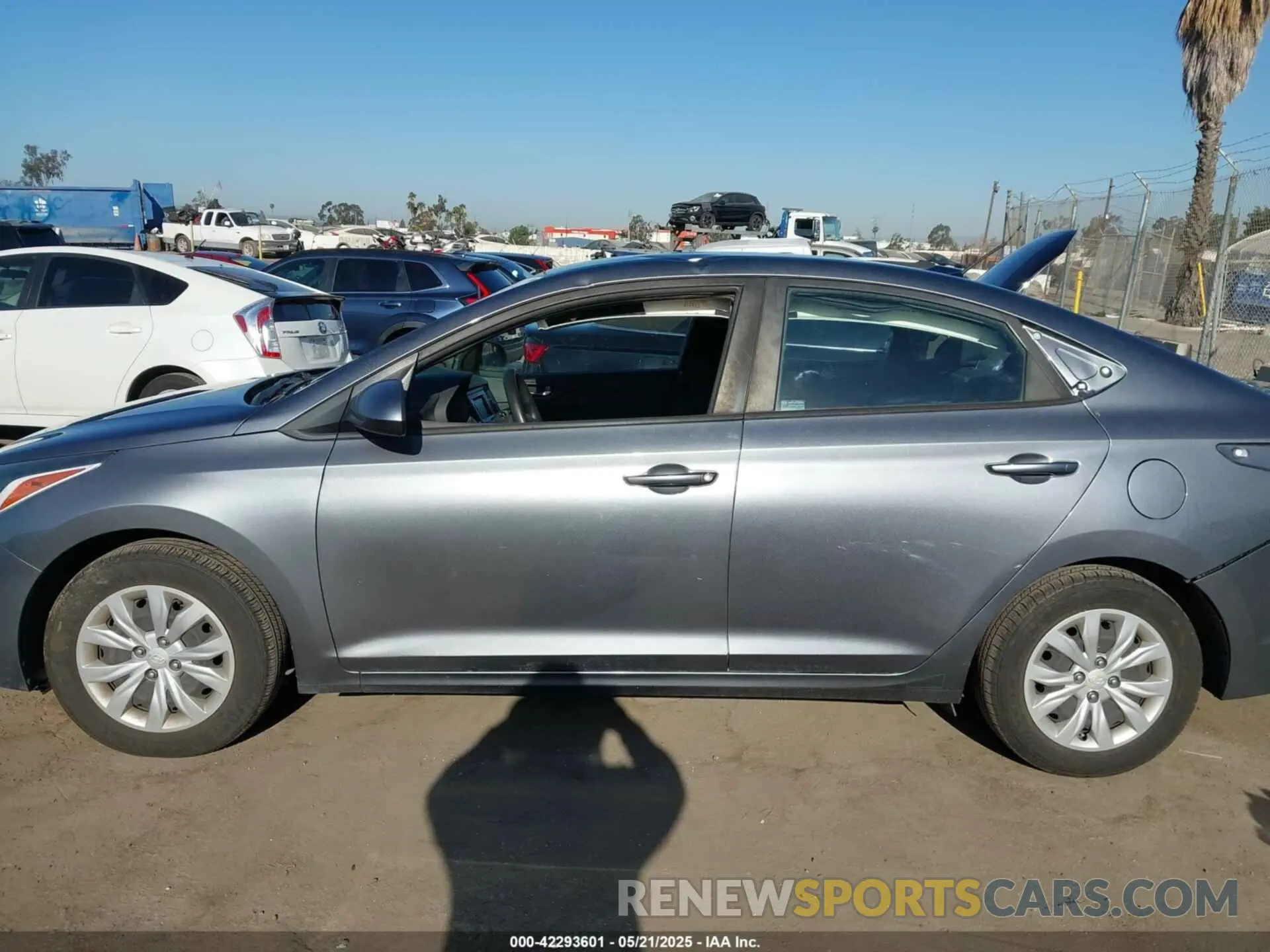 14 Фотография поврежденного автомобиля 3KPC24A37KE063033 HYUNDAI ACCENT 2019