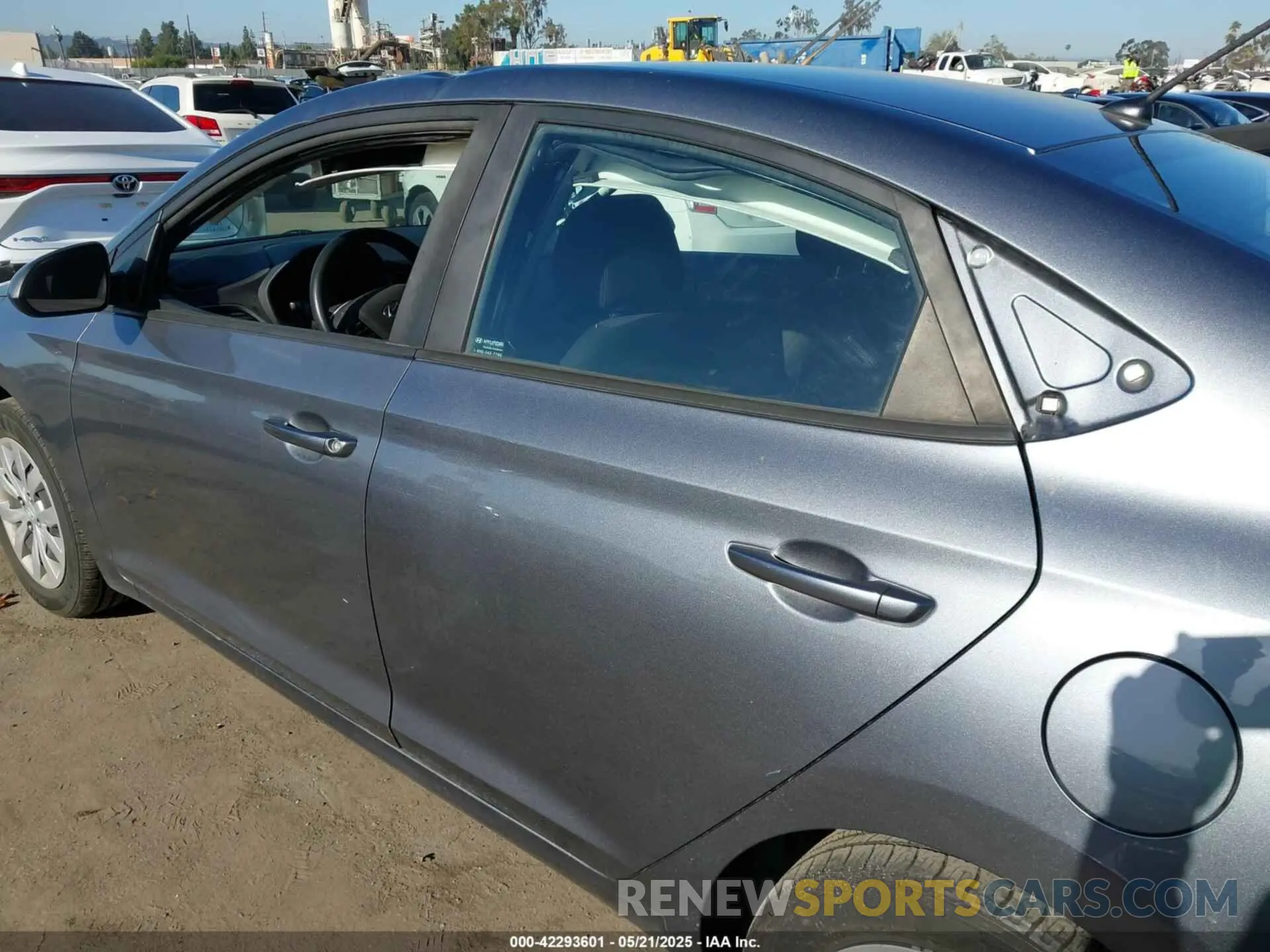 18 Фотография поврежденного автомобиля 3KPC24A37KE063033 HYUNDAI ACCENT 2019