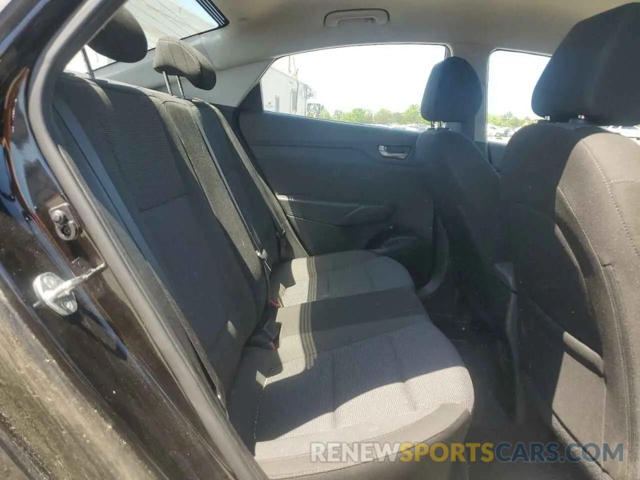 10 Photograph of a damaged car 3KPC24A38KE044264 HYUNDAI ACCENT 2019