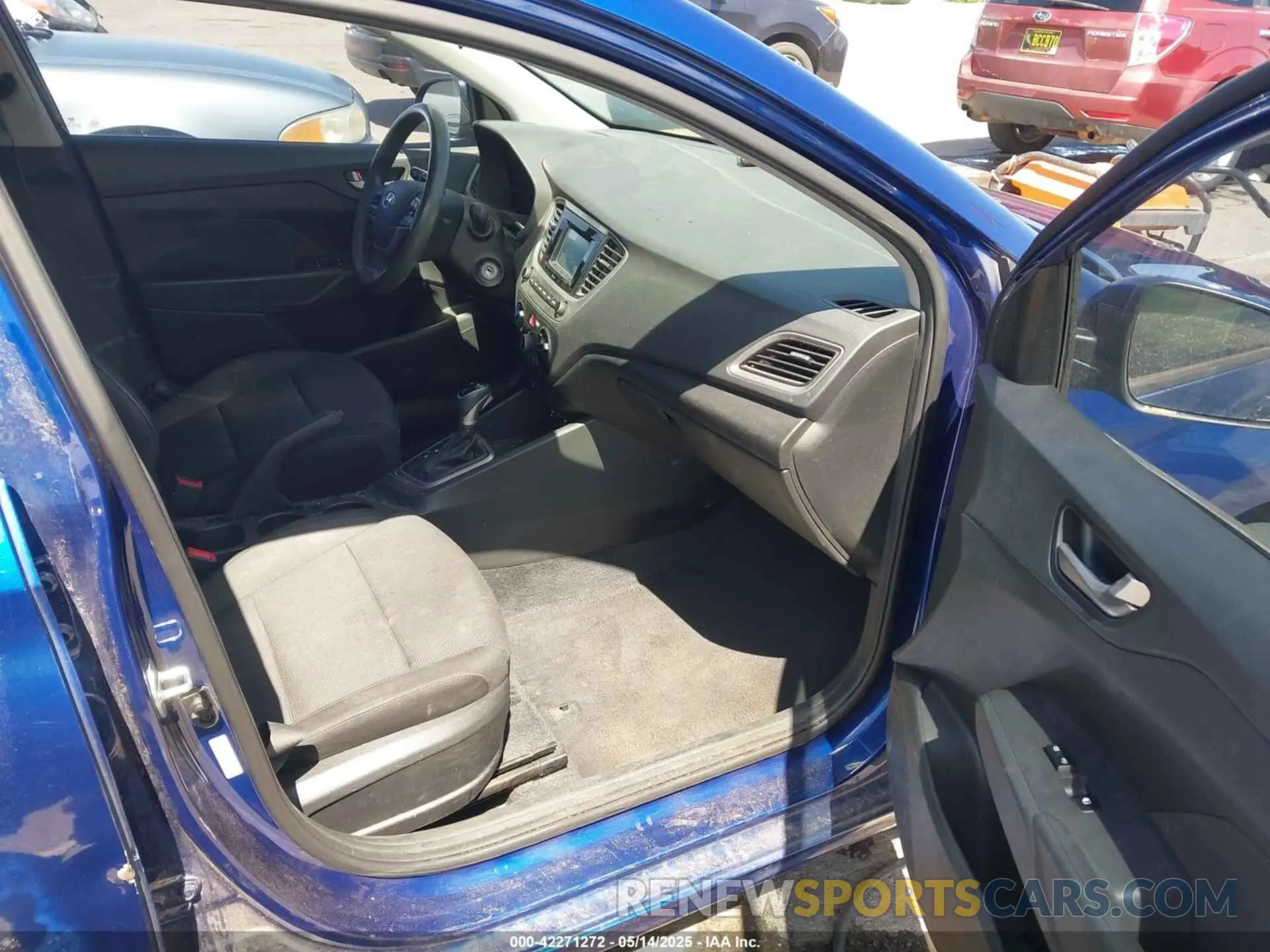 5 Photograph of a damaged car 3KPC24A38KE056589 HYUNDAI ACCENT 2019