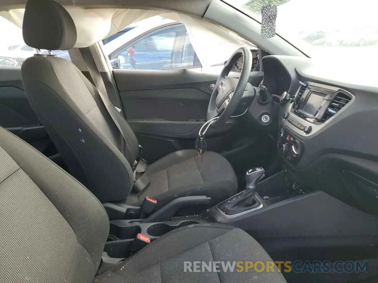 7 Photograph of a damaged car 3KPC24A38KE067236 HYUNDAI ACCENT 2019