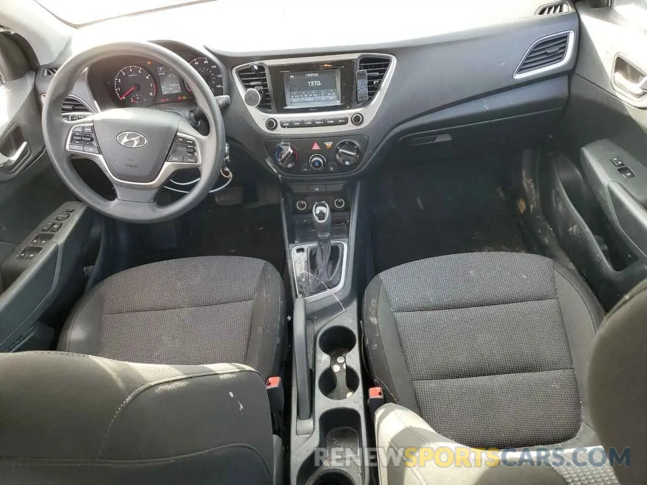 8 Photograph of a damaged car 3KPC24A38KE067236 HYUNDAI ACCENT 2019