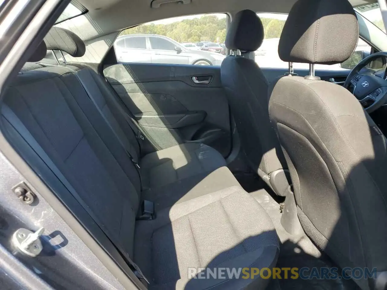 11 Photograph of a damaged car 3KPC24A38KE087812 HYUNDAI ACCENT 2019