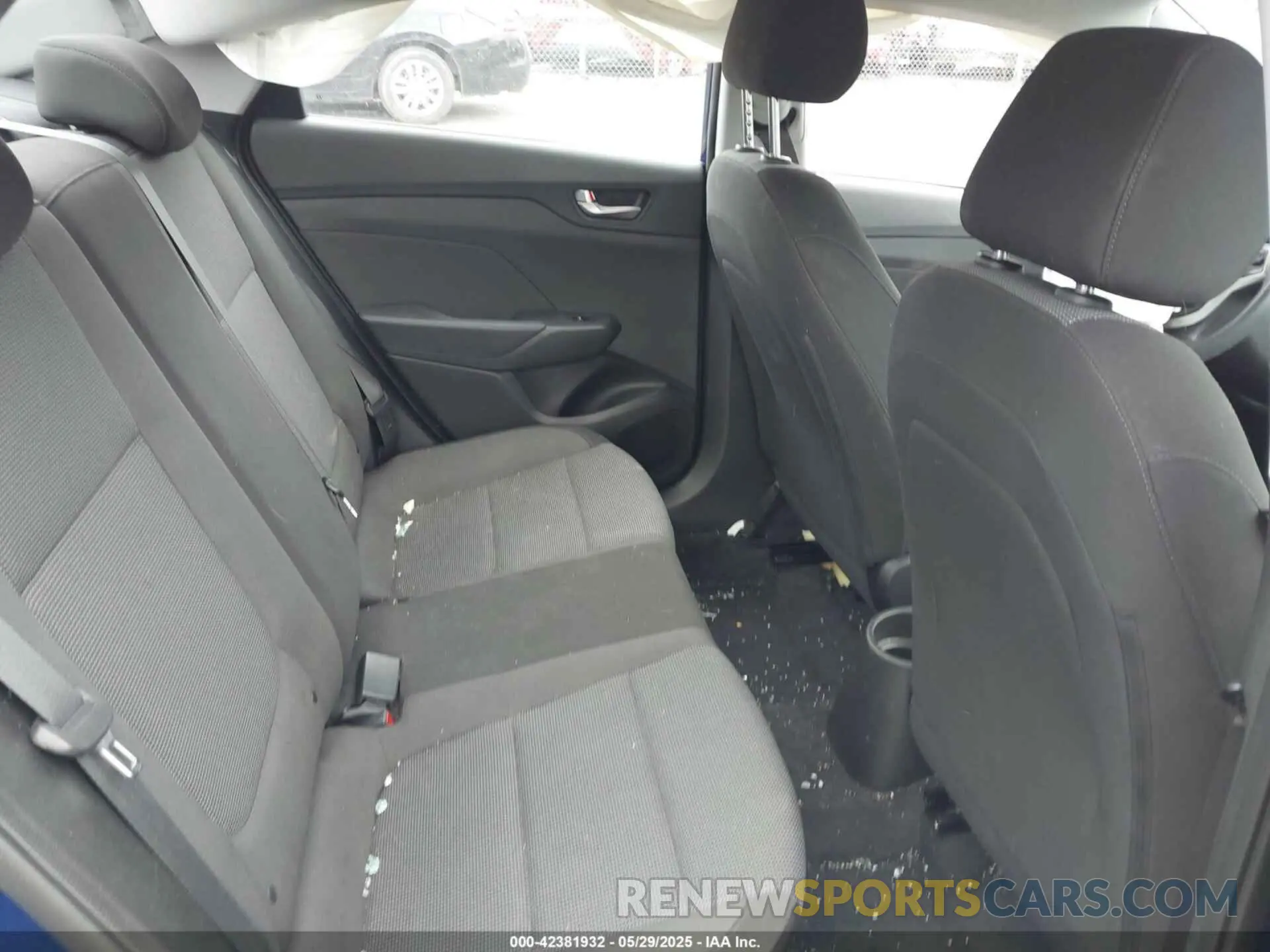 8 Photograph of a damaged car 3KPC24A38KE088524 HYUNDAI ACCENT 2019