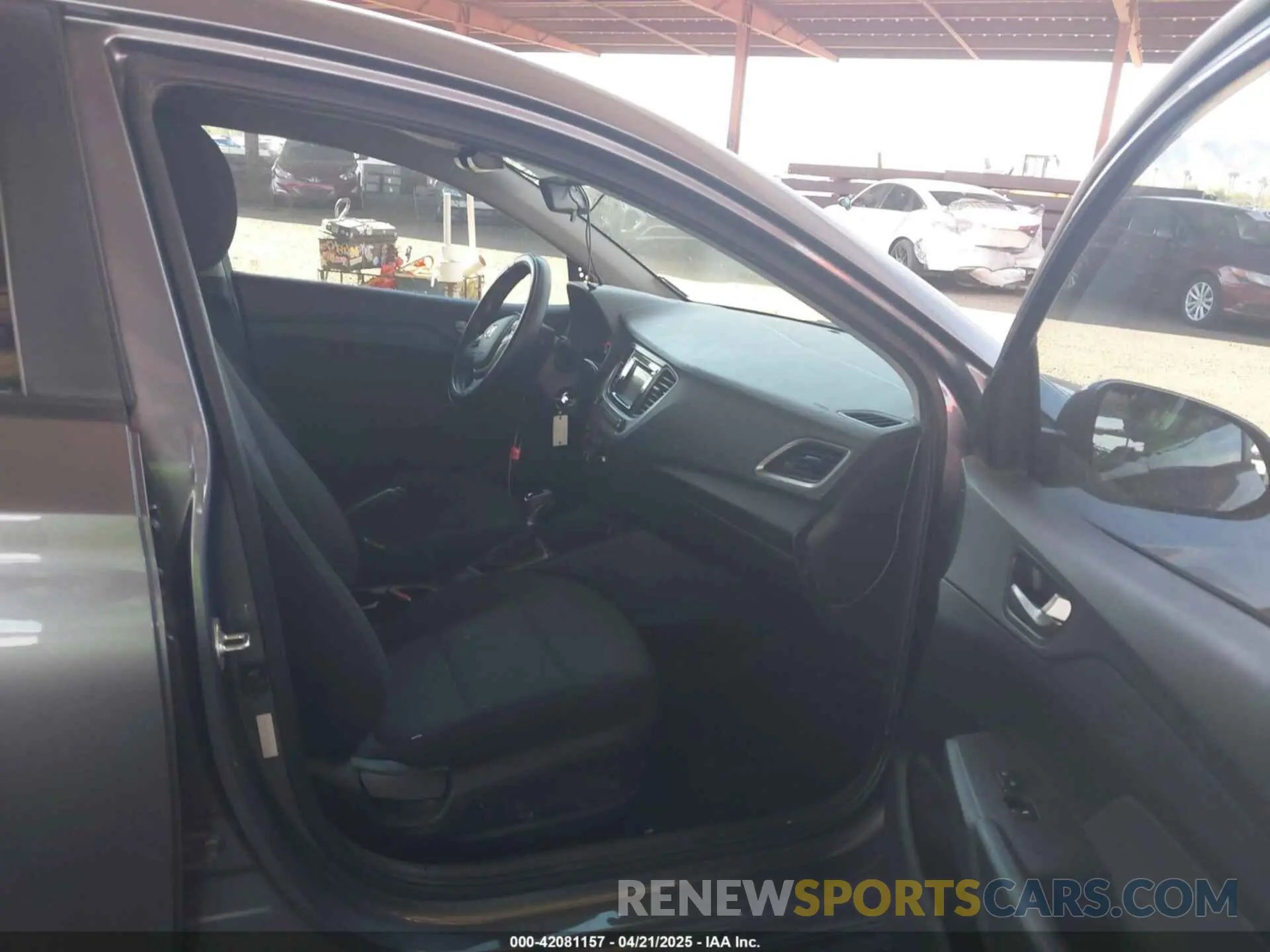 5 Фотография поврежденного автомобиля 3KPC24A39KE069612 HYUNDAI ACCENT 2019
