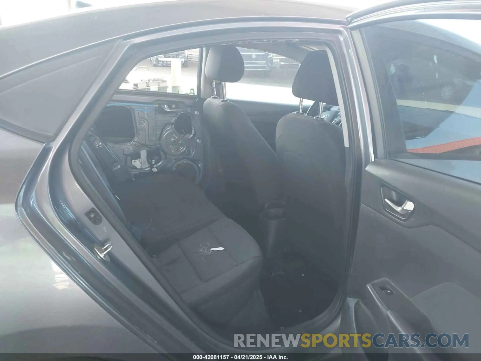 8 Фотография поврежденного автомобиля 3KPC24A39KE069612 HYUNDAI ACCENT 2019